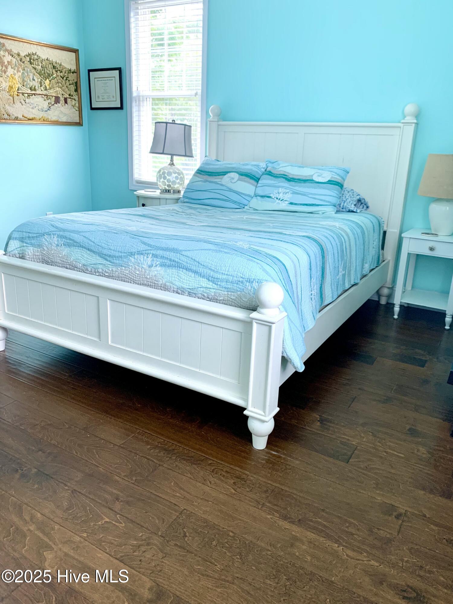 100536015 | Photo 46