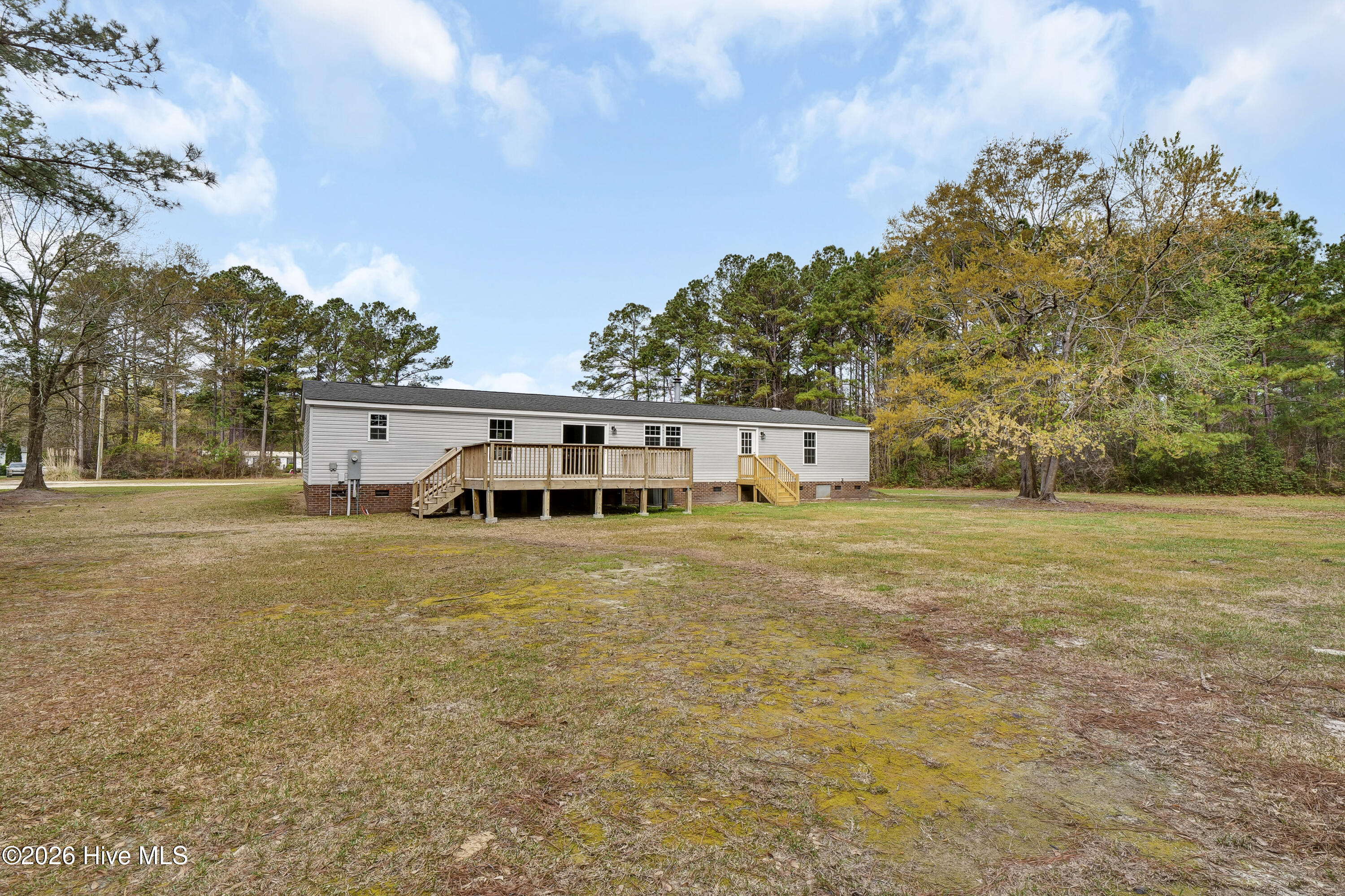 100563063 | Photo 32