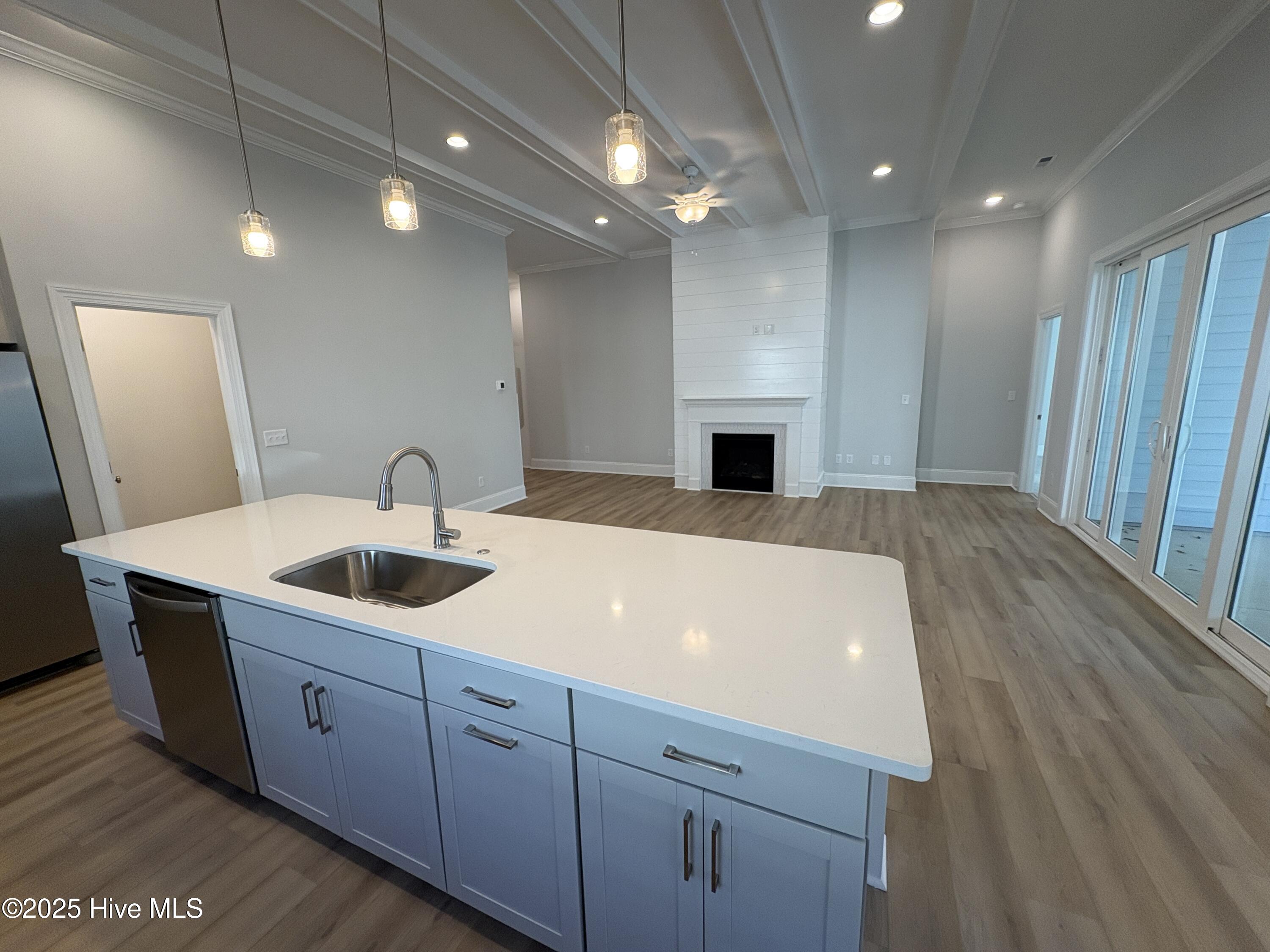 100539800 | Photo 10