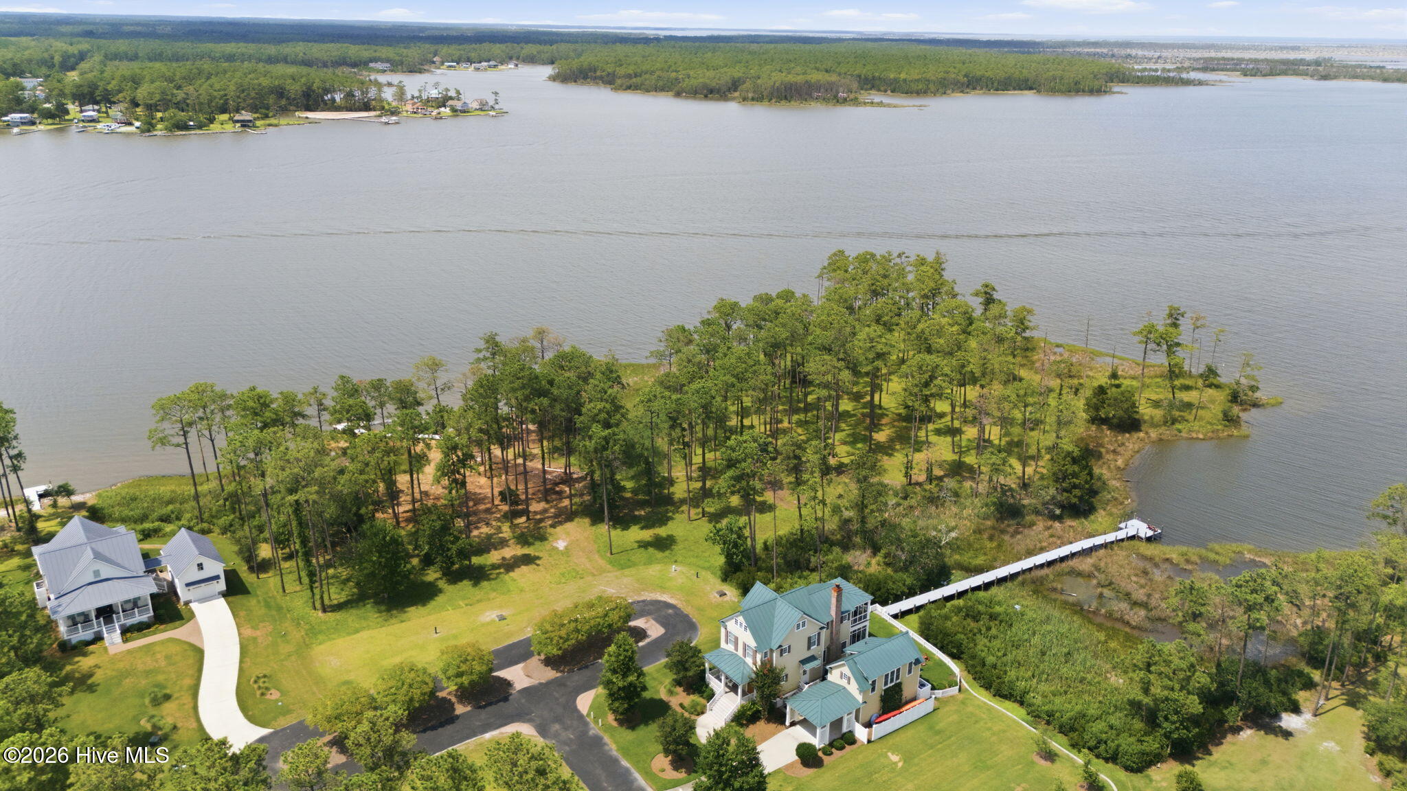 238 20 Oyster Point Road,Oriental