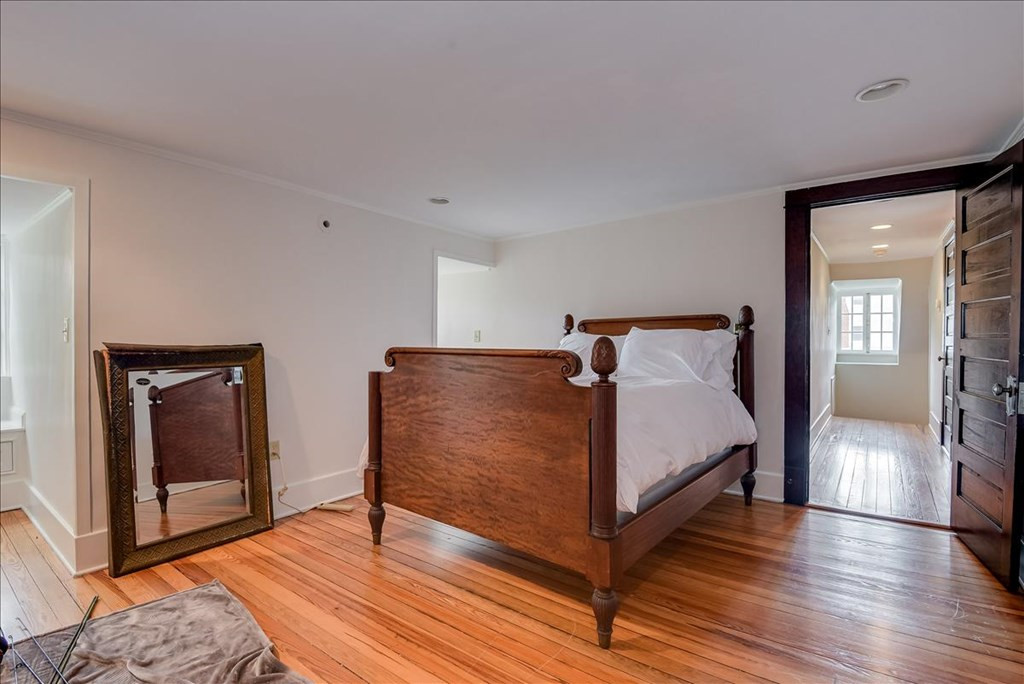 Third level 5th bedroom