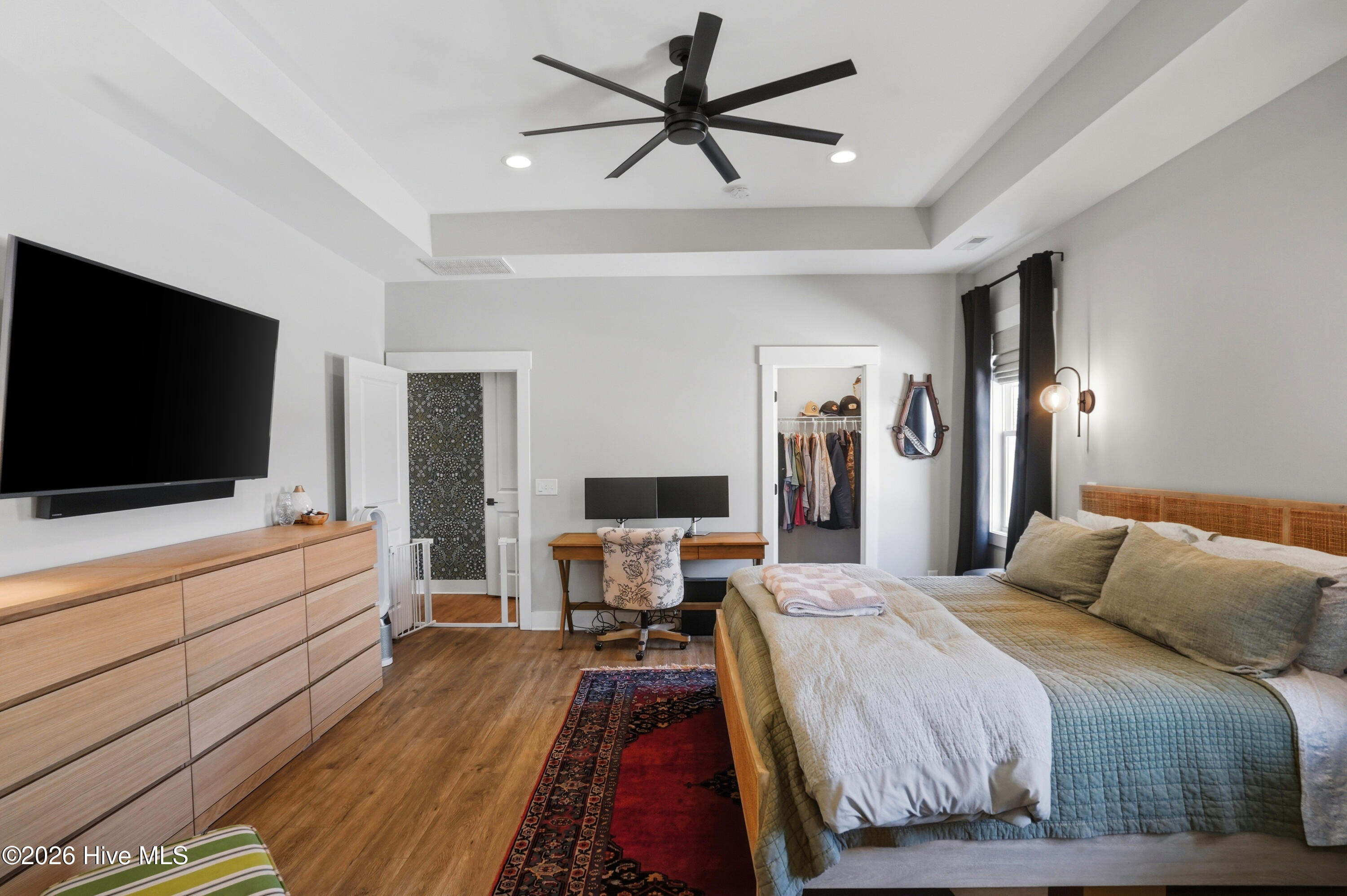 100561504 | Photo 19