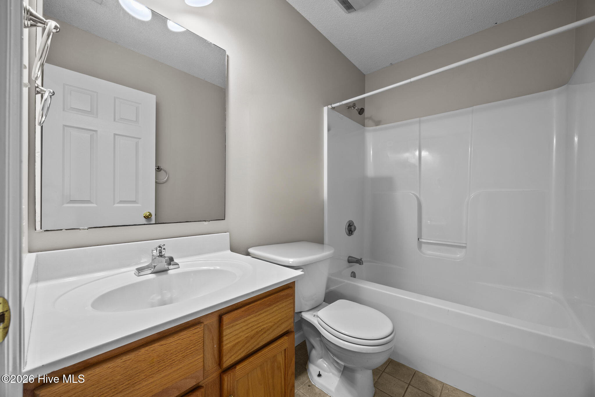 100550367 | Photo 26