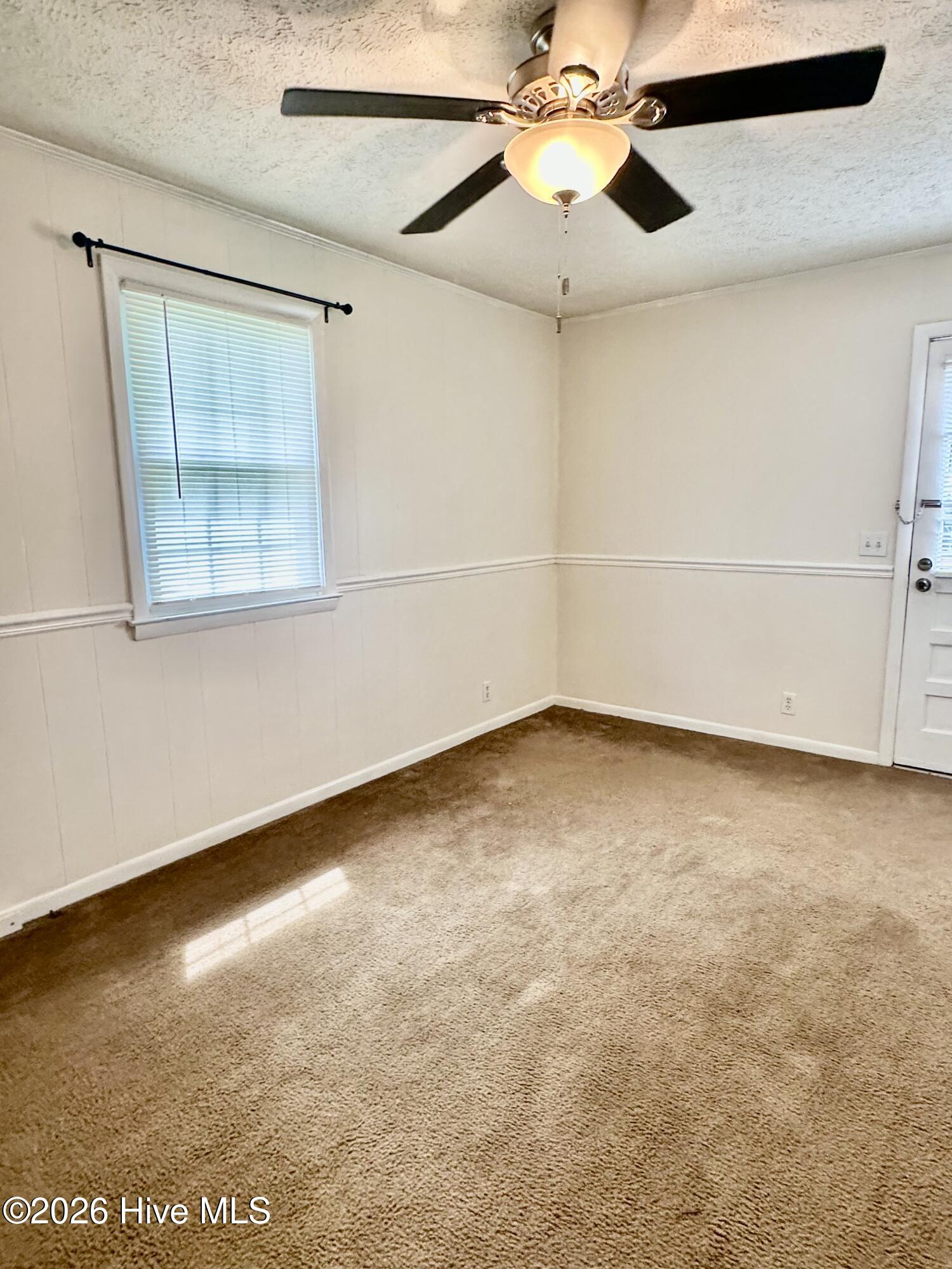 100565542 | Photo 23