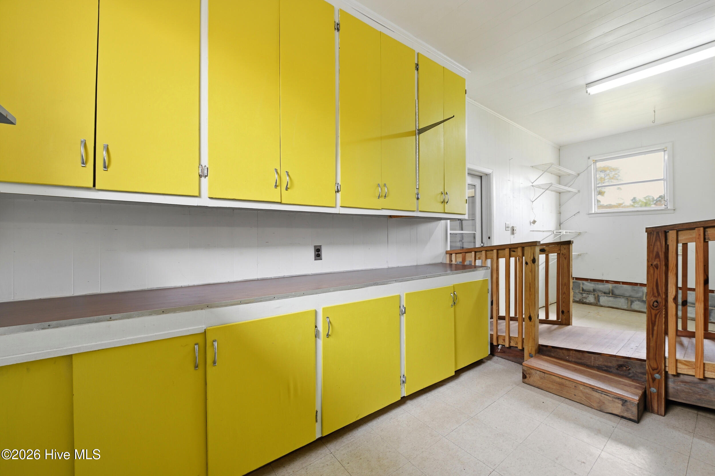 100562912 | Photo 30