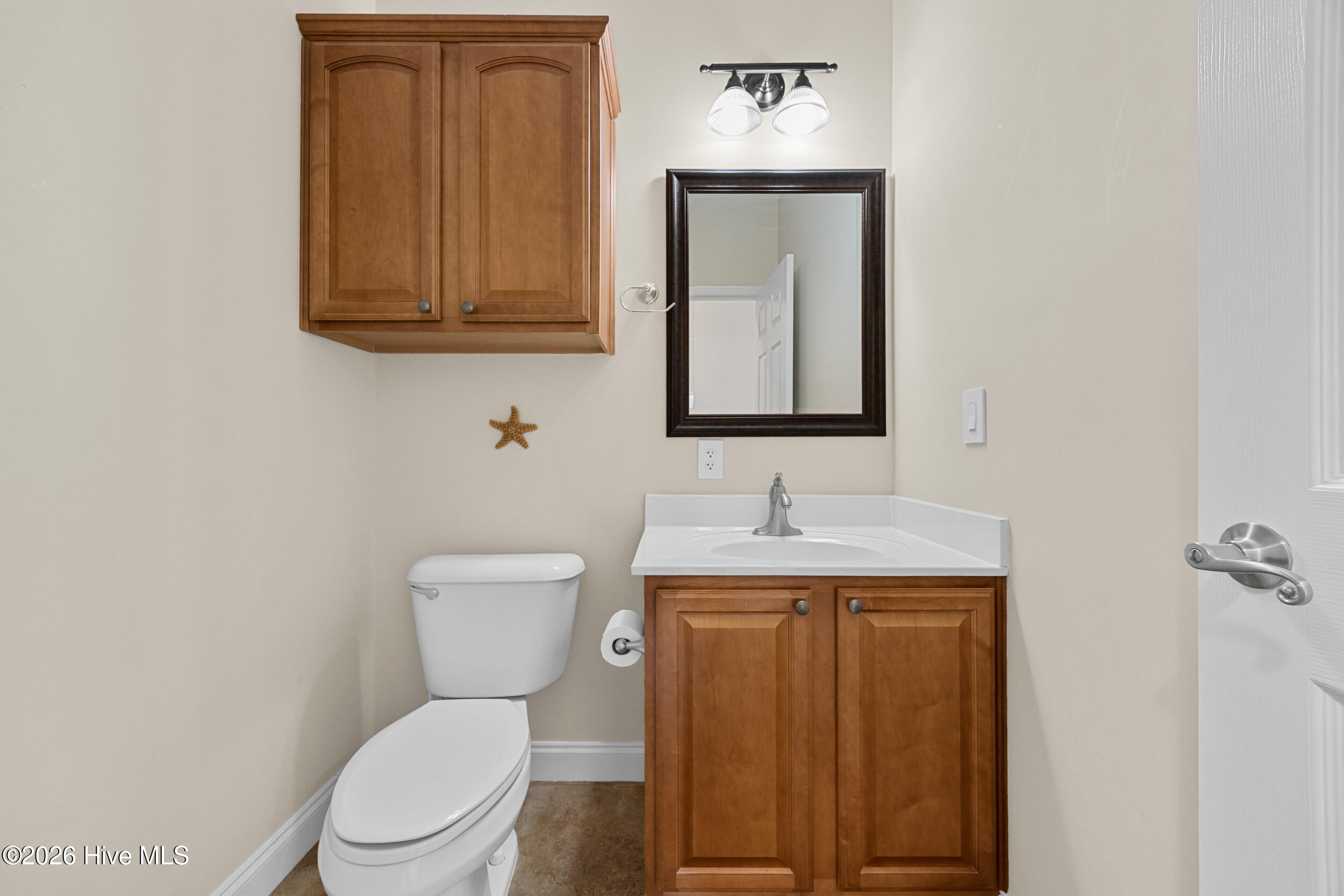 100567542 | Photo 23