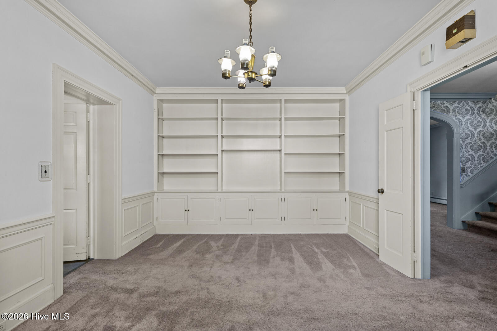 100557416 | Photo 34