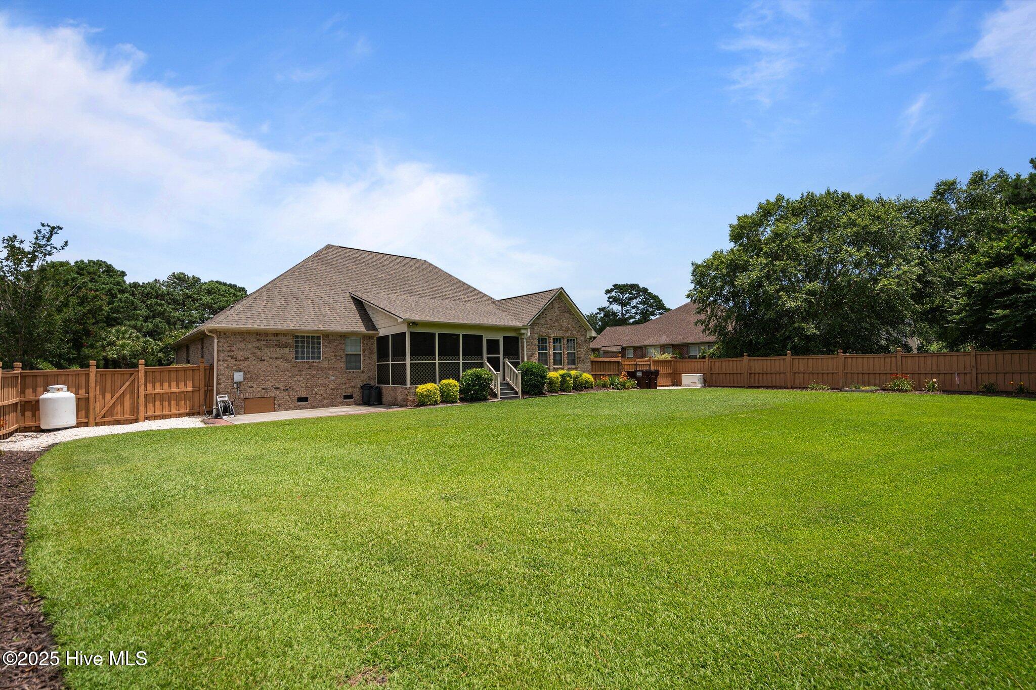 100515832 | Photo 56