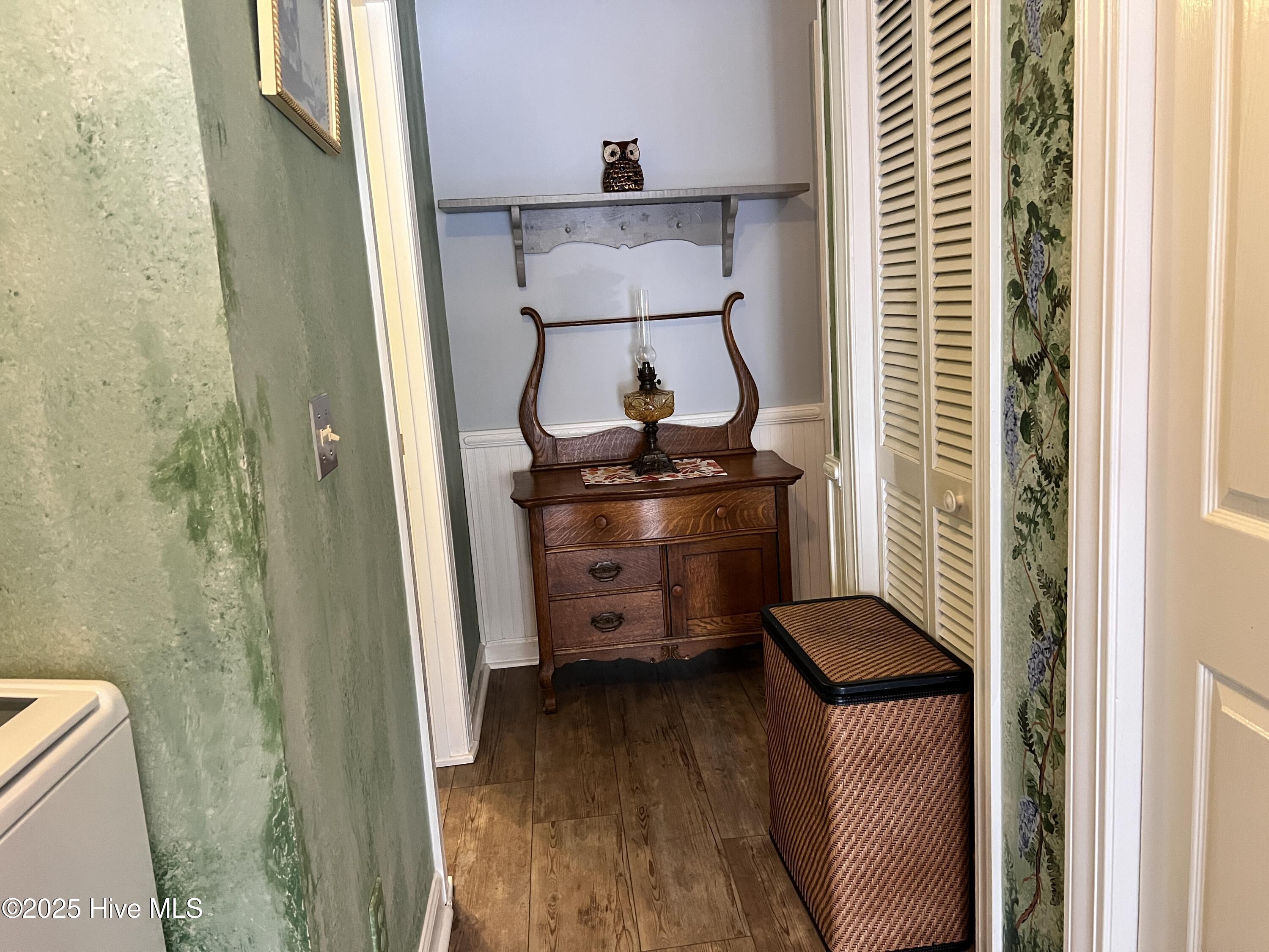 100542615 | Photo 26