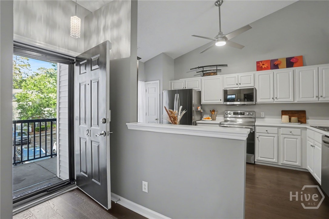 3rd image of 21 River Trace Ct, Savannah, GA 31410 | MLS# SA346587