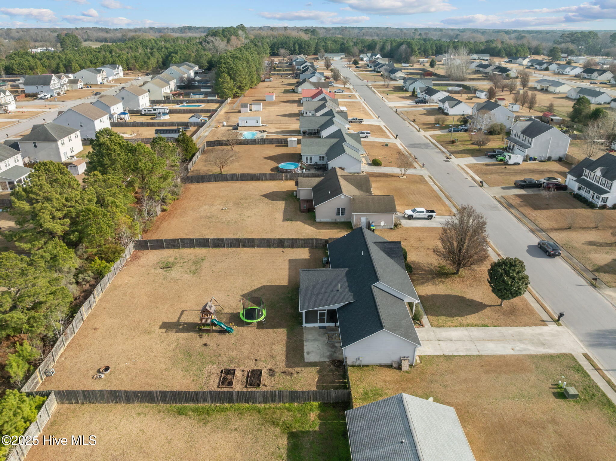 100546137 | Photo 38