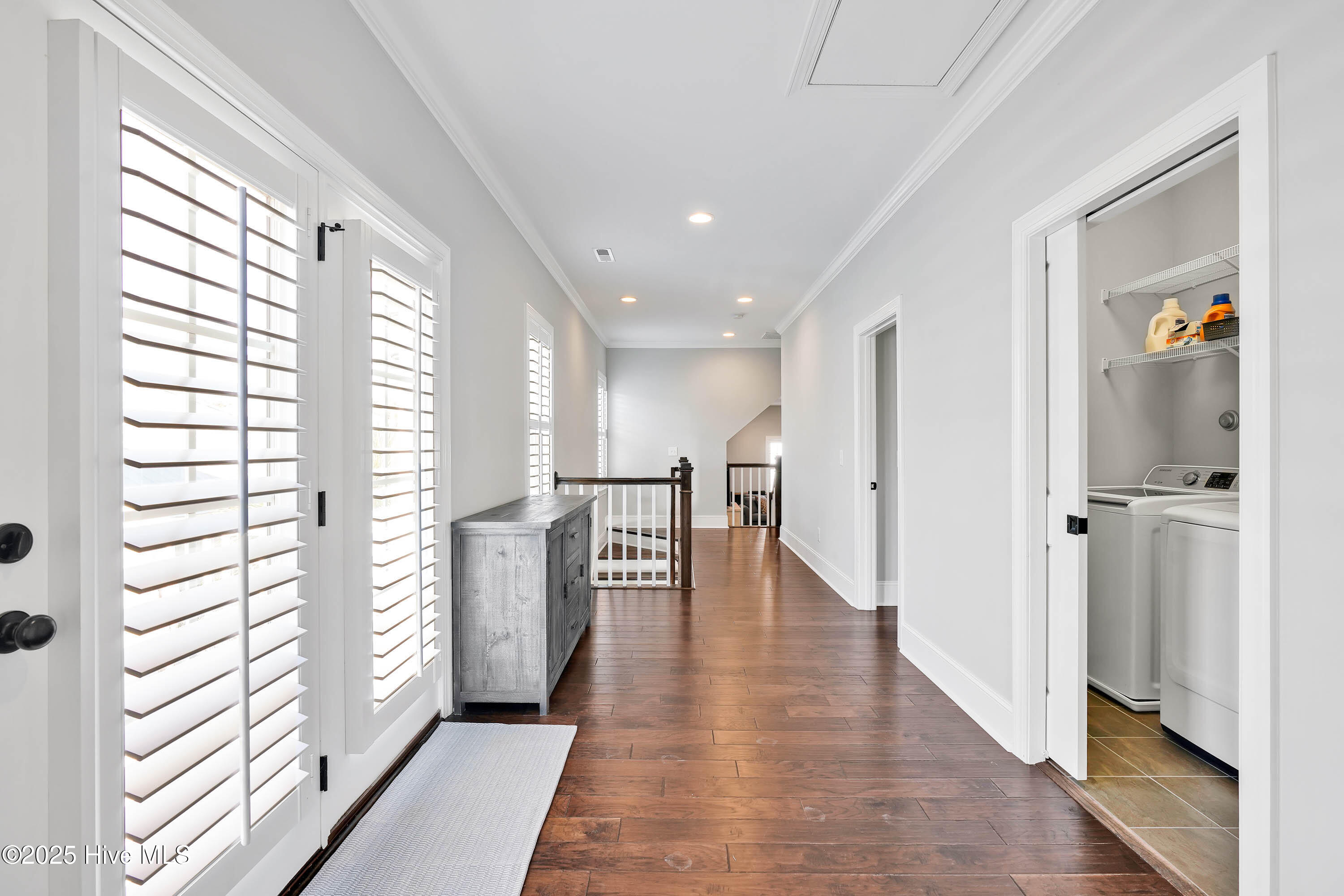 100552715 | Photo 32