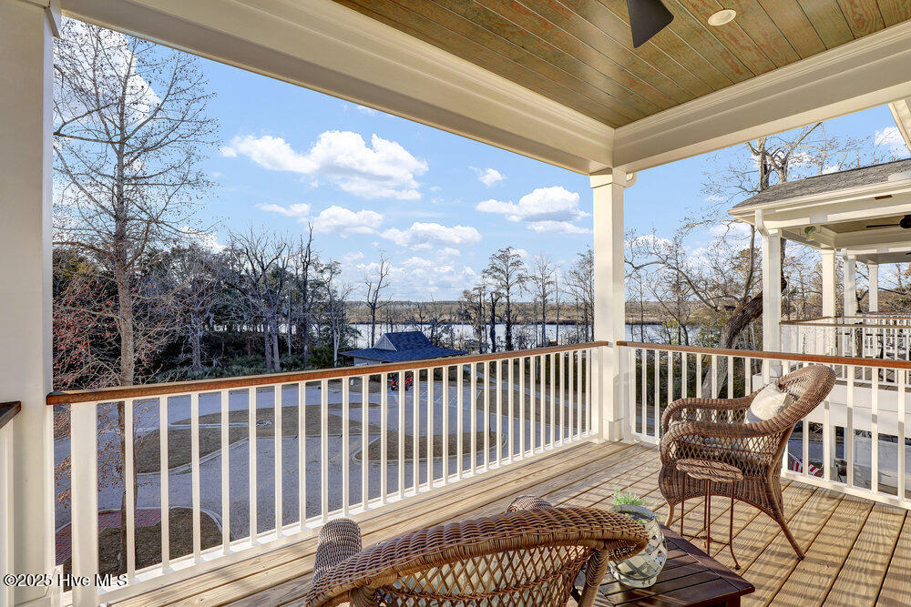 100547511 | Photo 39