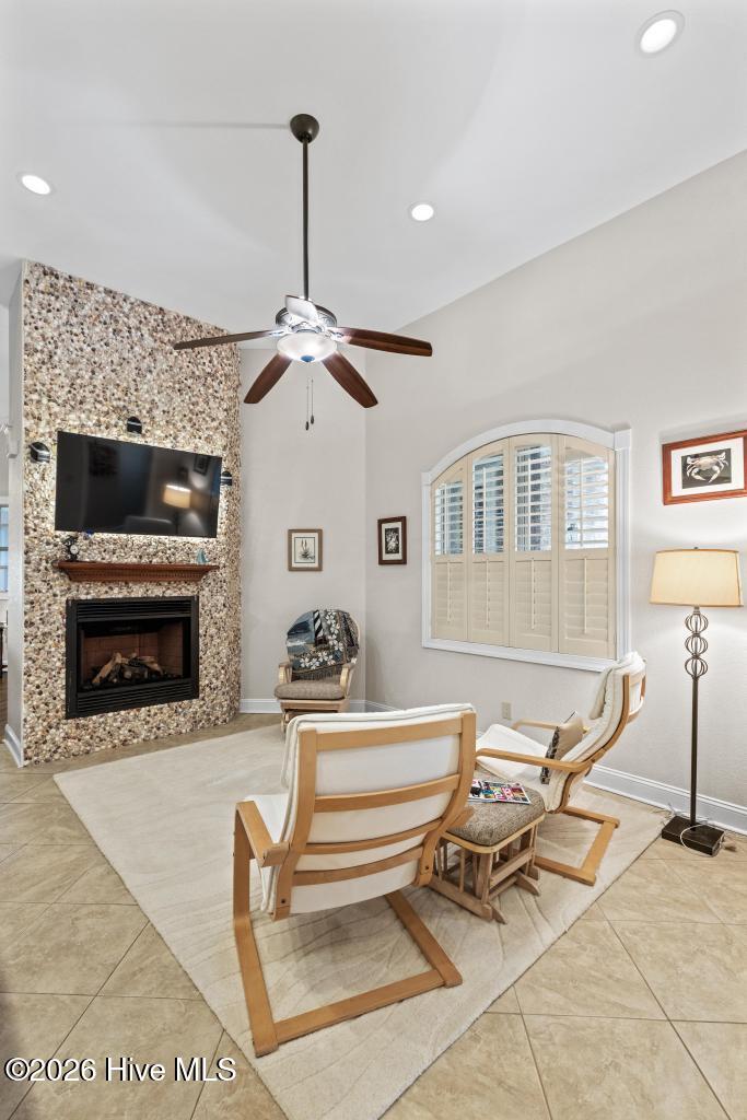 100564942 | Photo 34