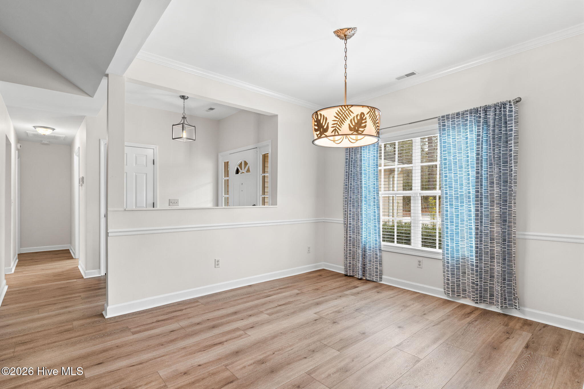 100549581 | Photo 11