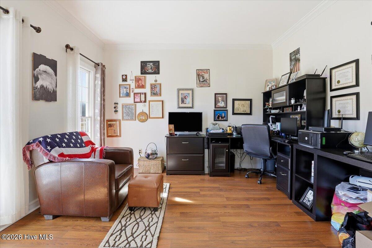 100550668 | Photo 15