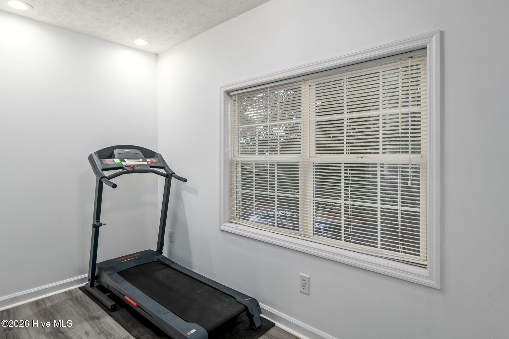 100549420 | Photo 31