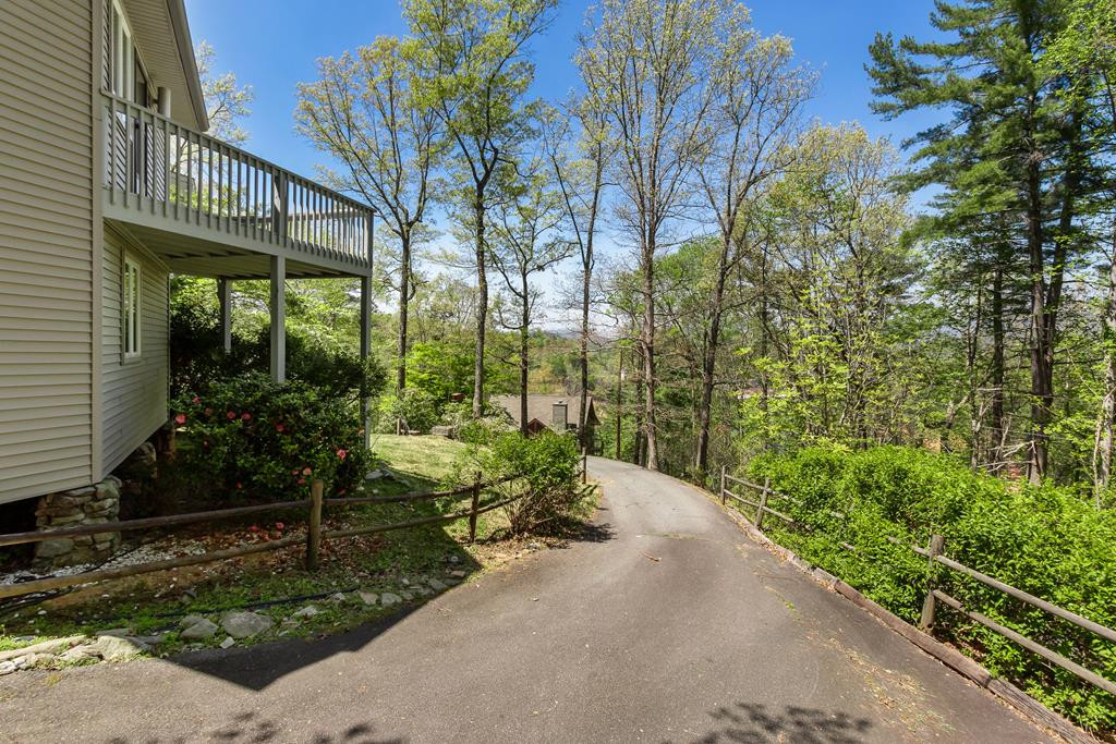 1240 Village Road, Murphy, NC 28906 Listing Photo  4