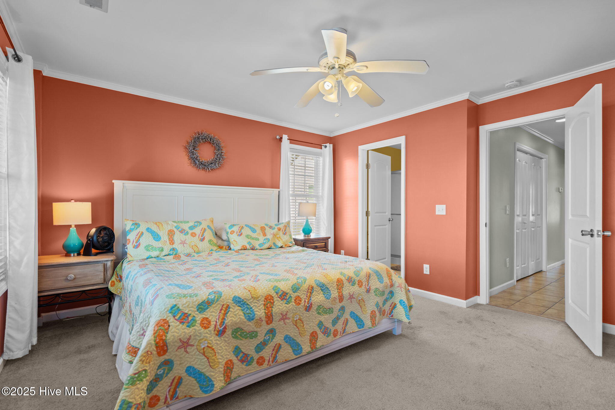 100528642 | Photo 22