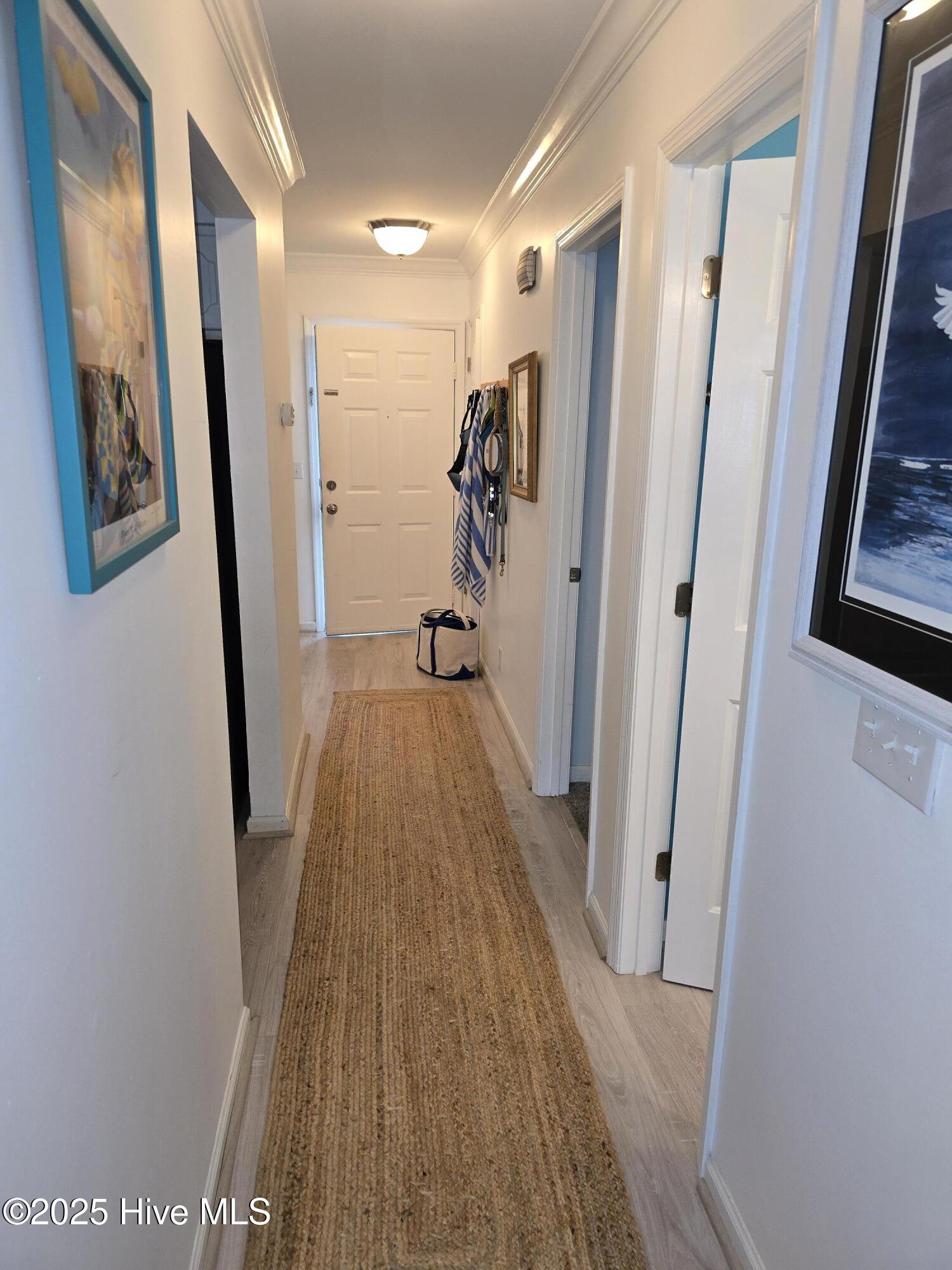 100465977 | Photo 19