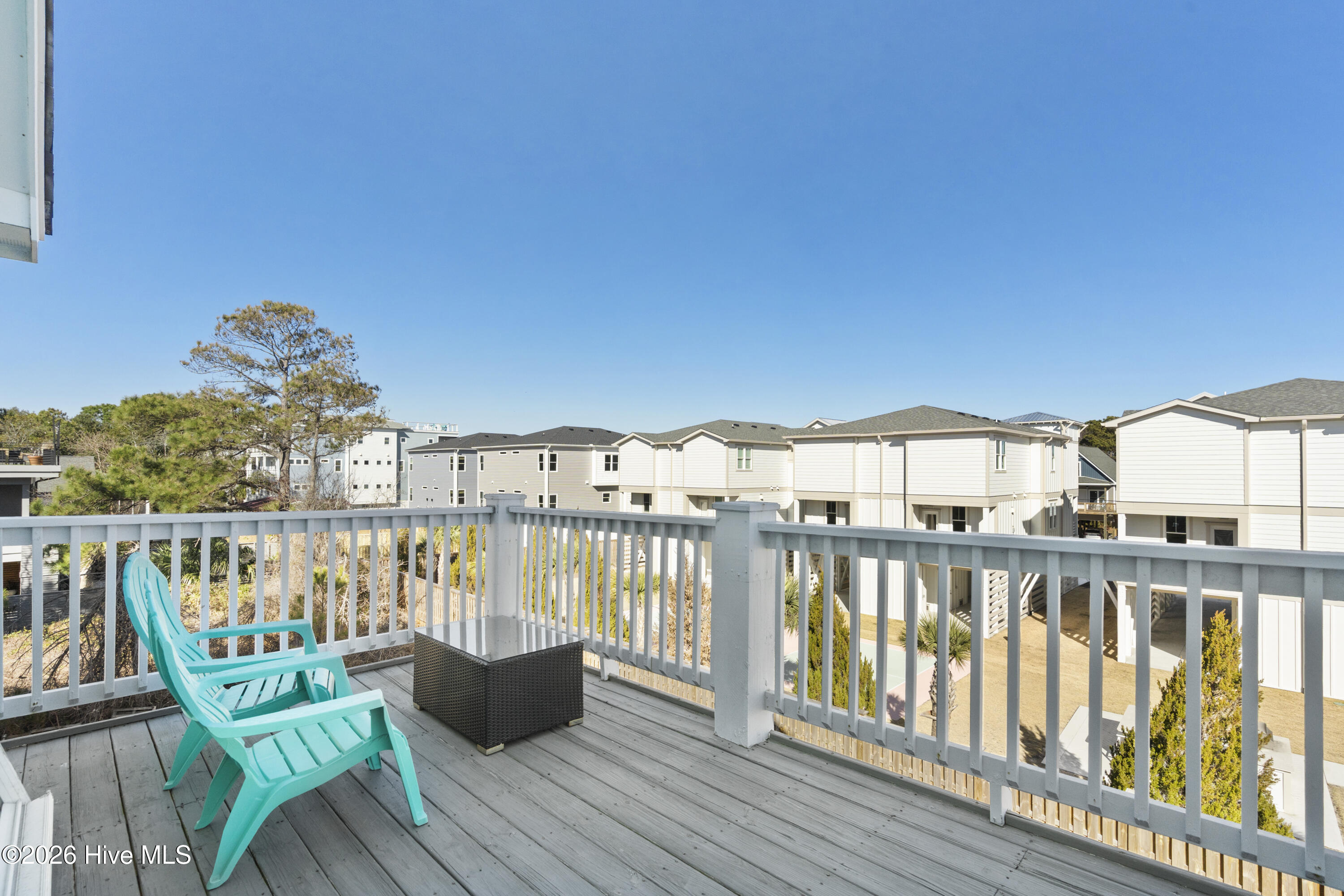 100549941 | Photo 44