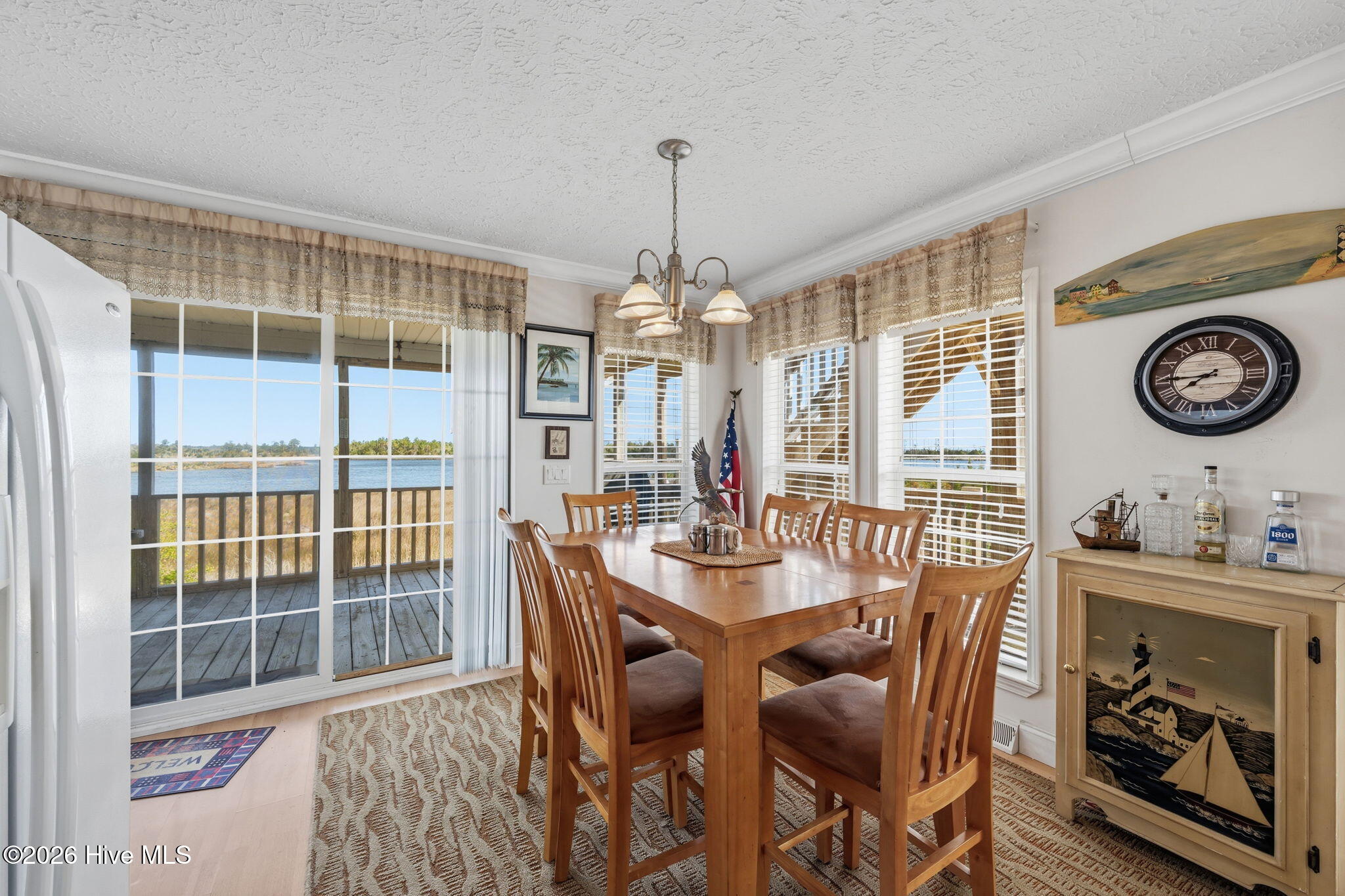7569 Florence Road,Merritt