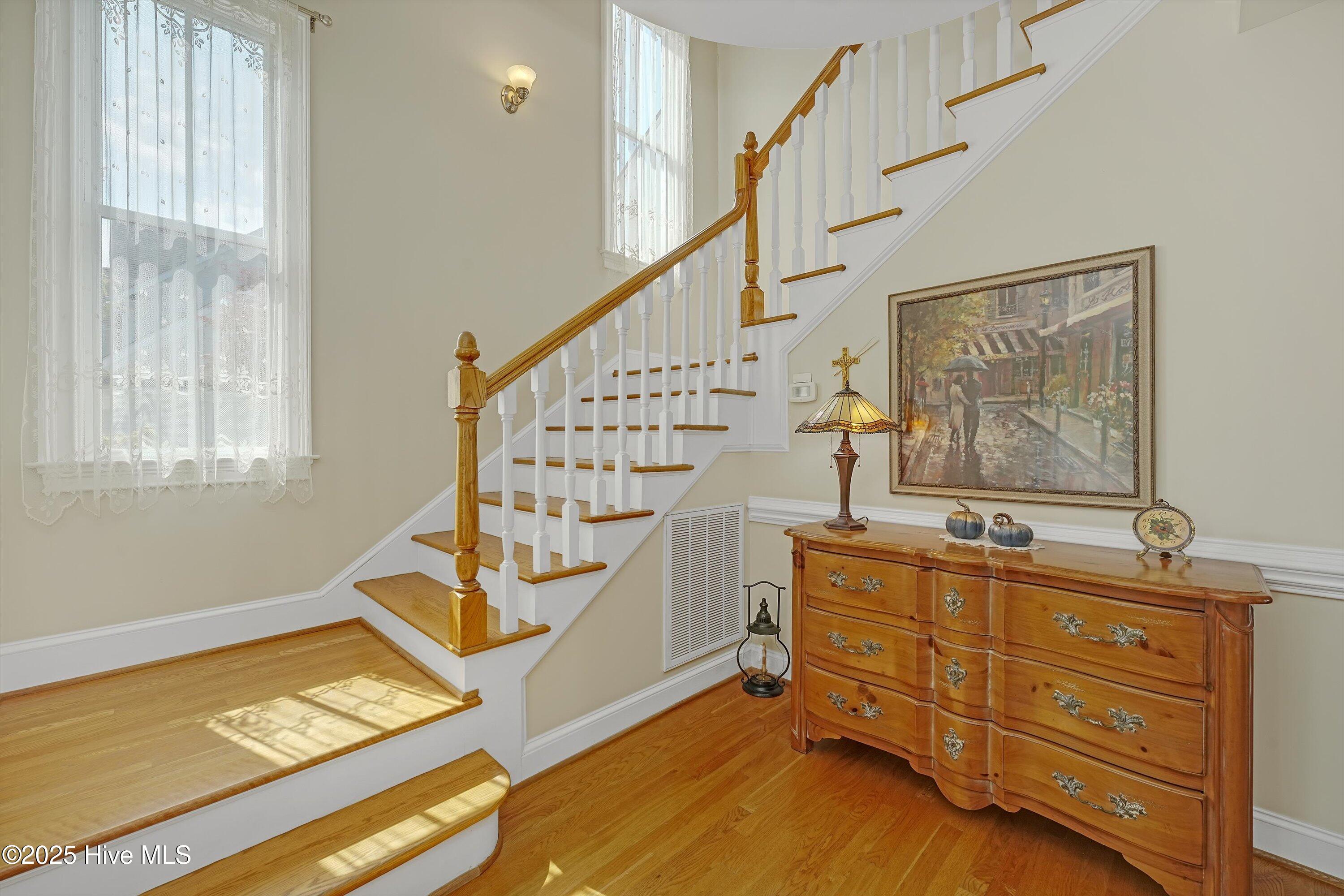 100521438 | Photo 29