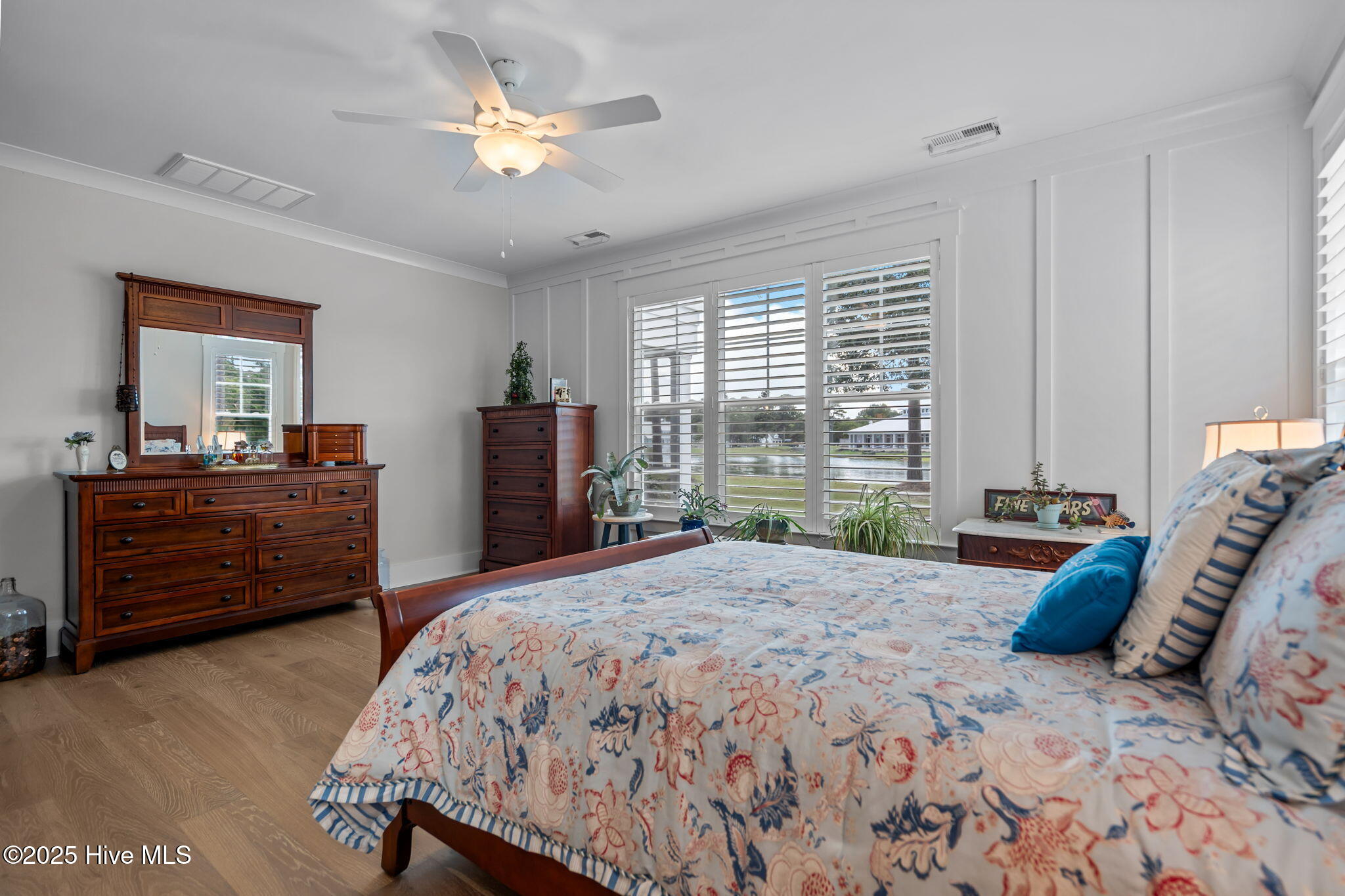 100526969 | Photo 28