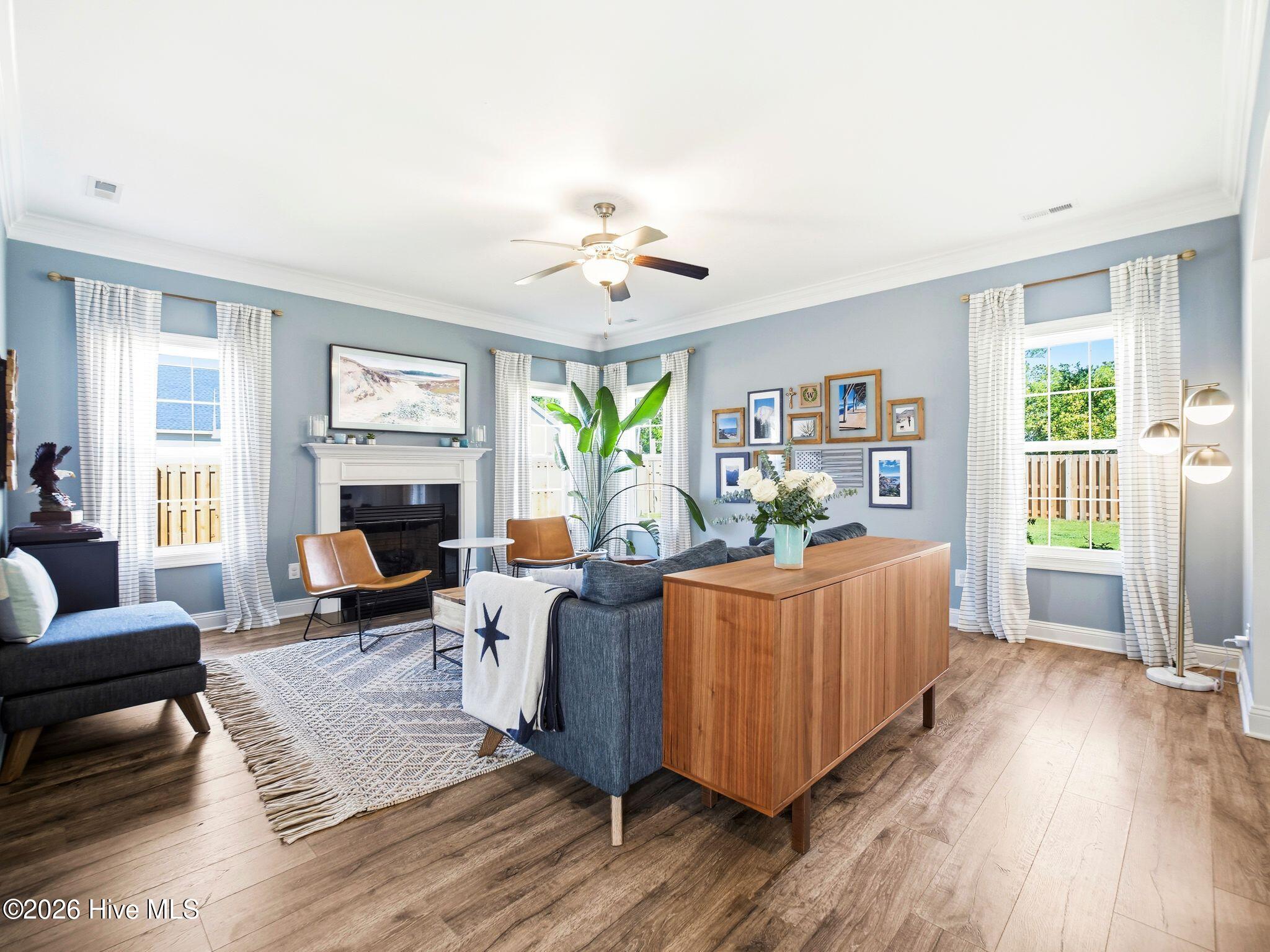 100569153 | Photo 16