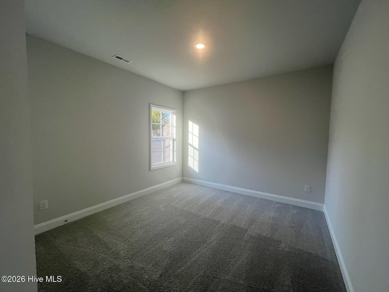 100552296 | Photo 25