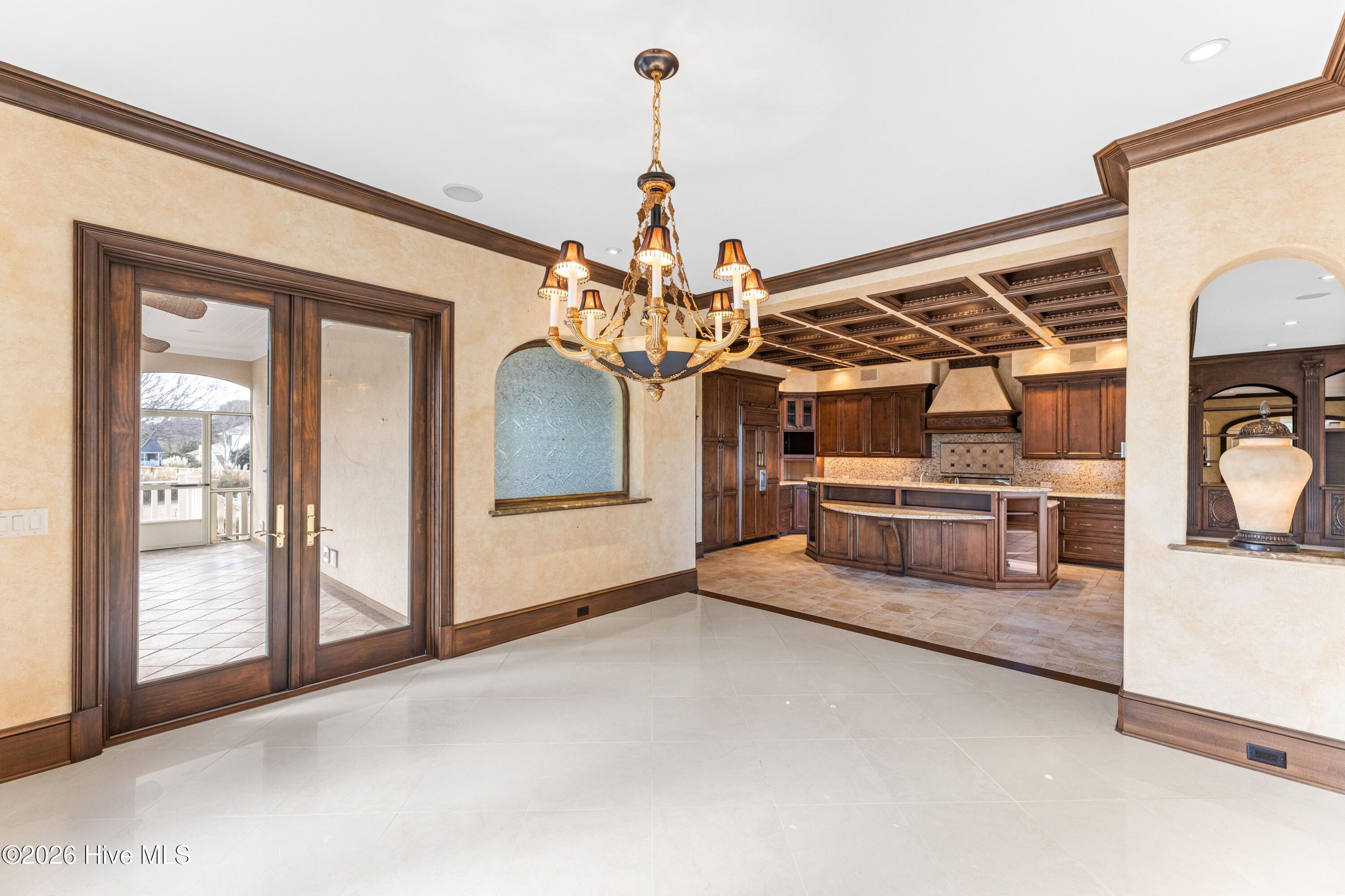 100557099 | Photo 17