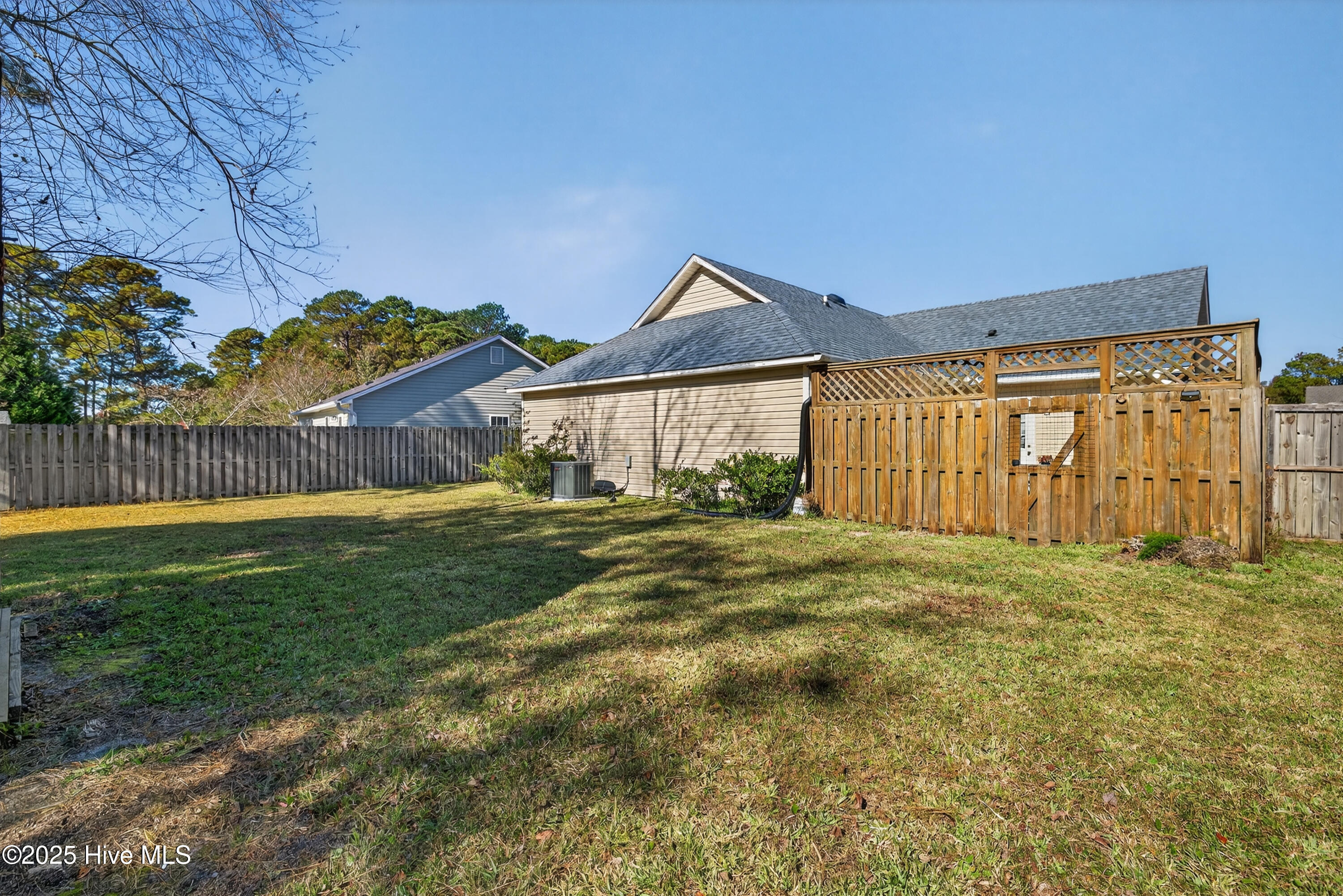 100541266 | Photo 23