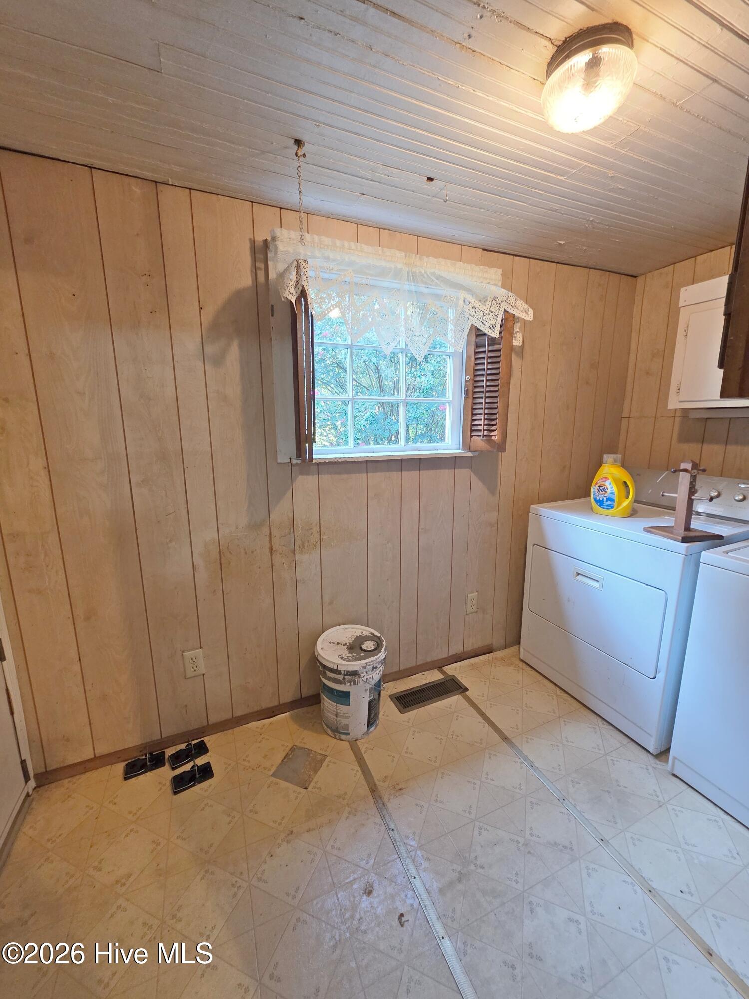 Photo 10 of Single family home for sale at 218 Railroad St, Warrenville, SC 29851 | MLS# 100600923 | Listing updated on 2026-09-02
