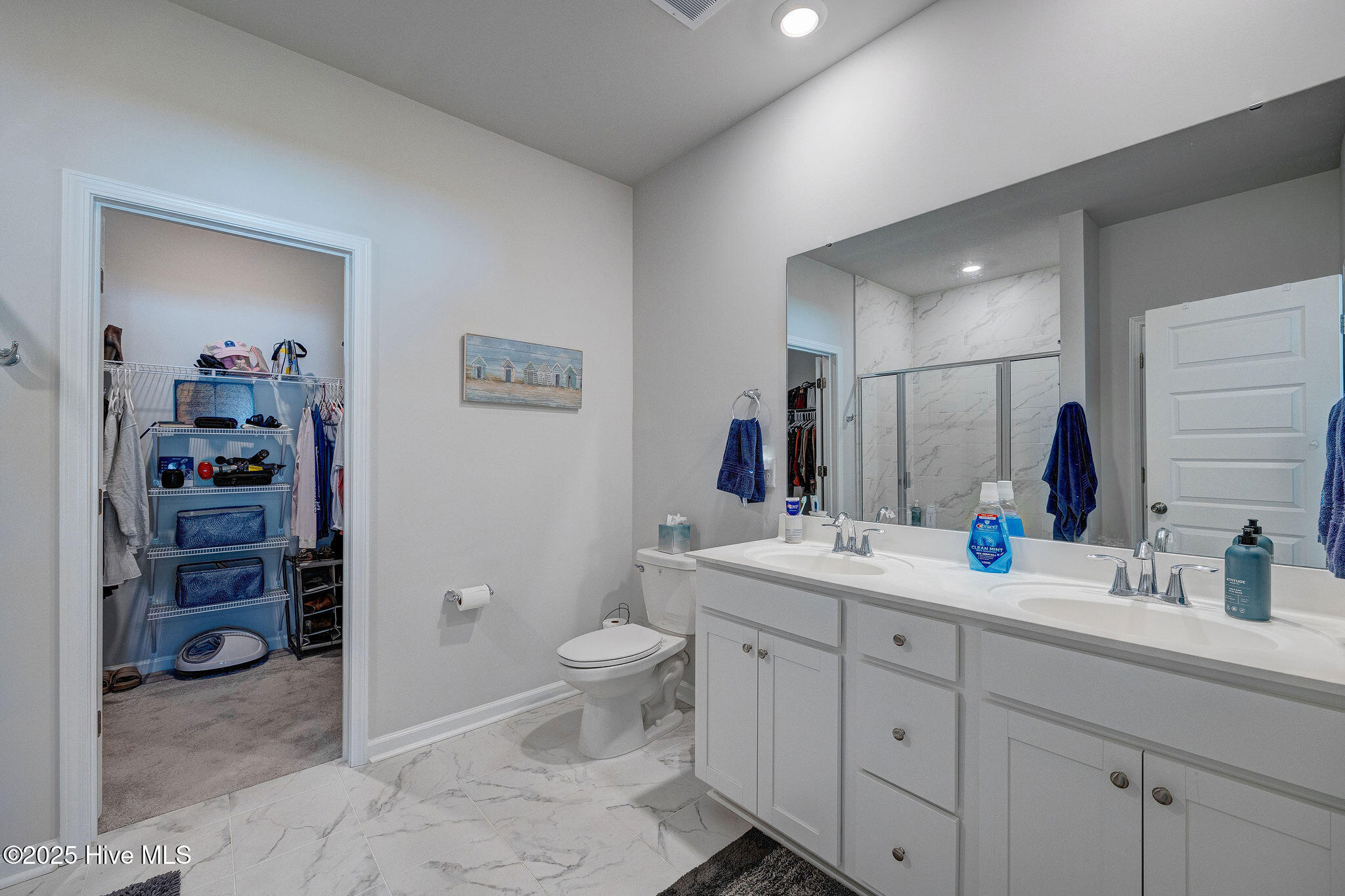 100506096 | Photo 26