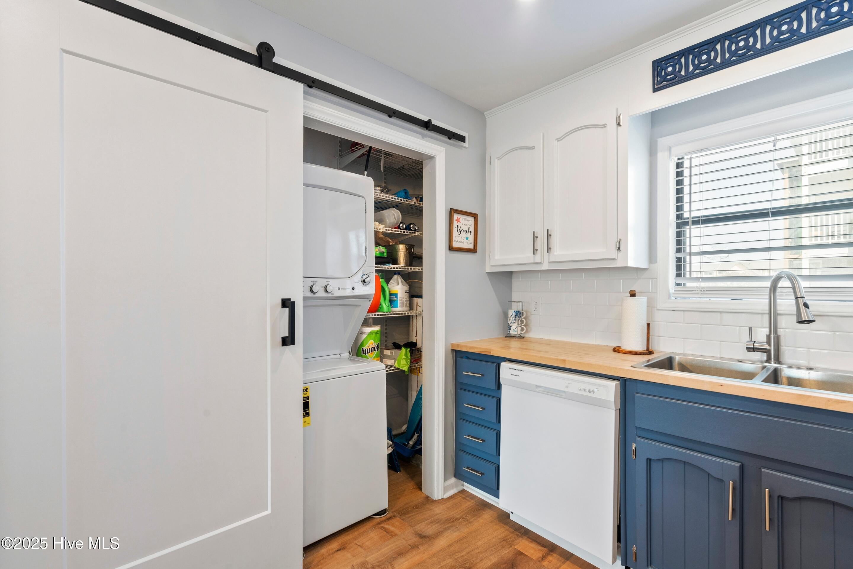 100535688 | Photo 19