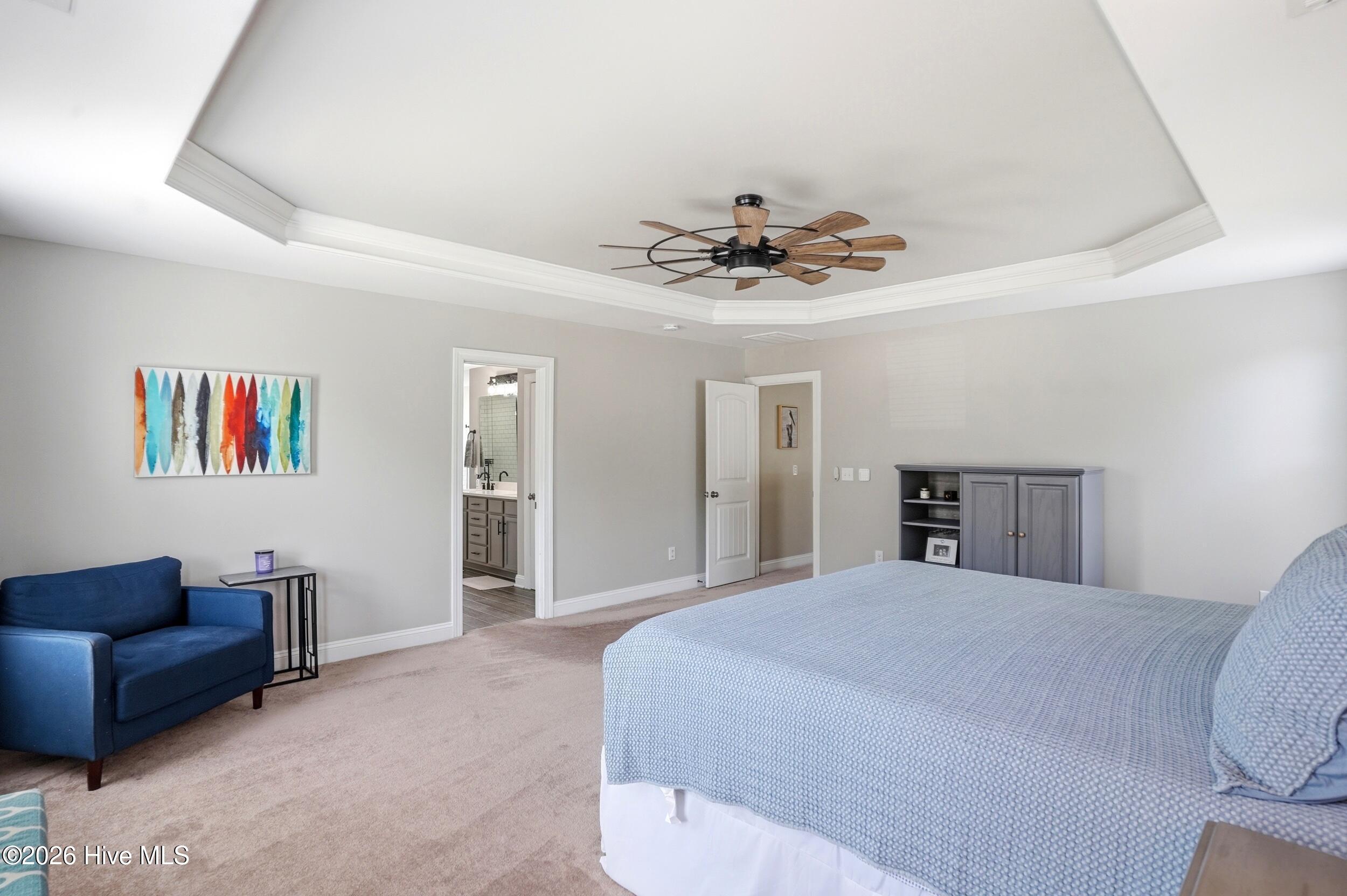 100570216 | Photo 22