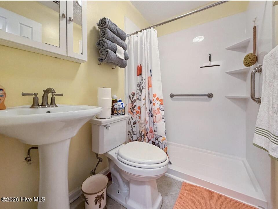 100549089 | Photo 30