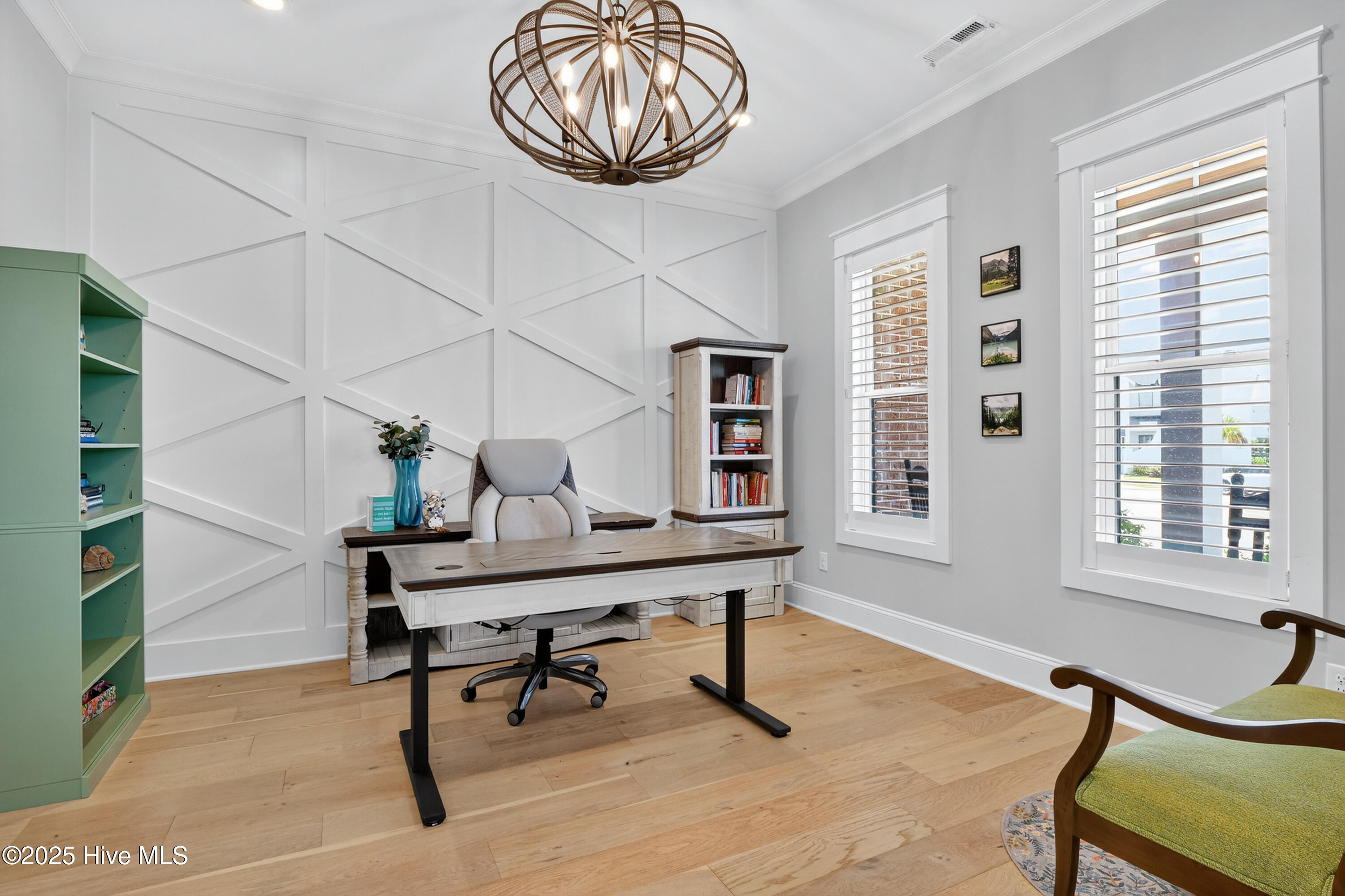 100523935 | Photo 11