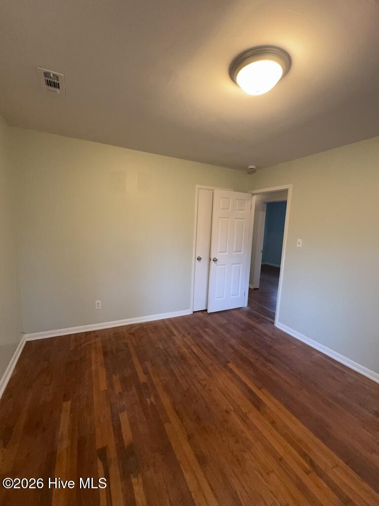 100557677 | Photo 11