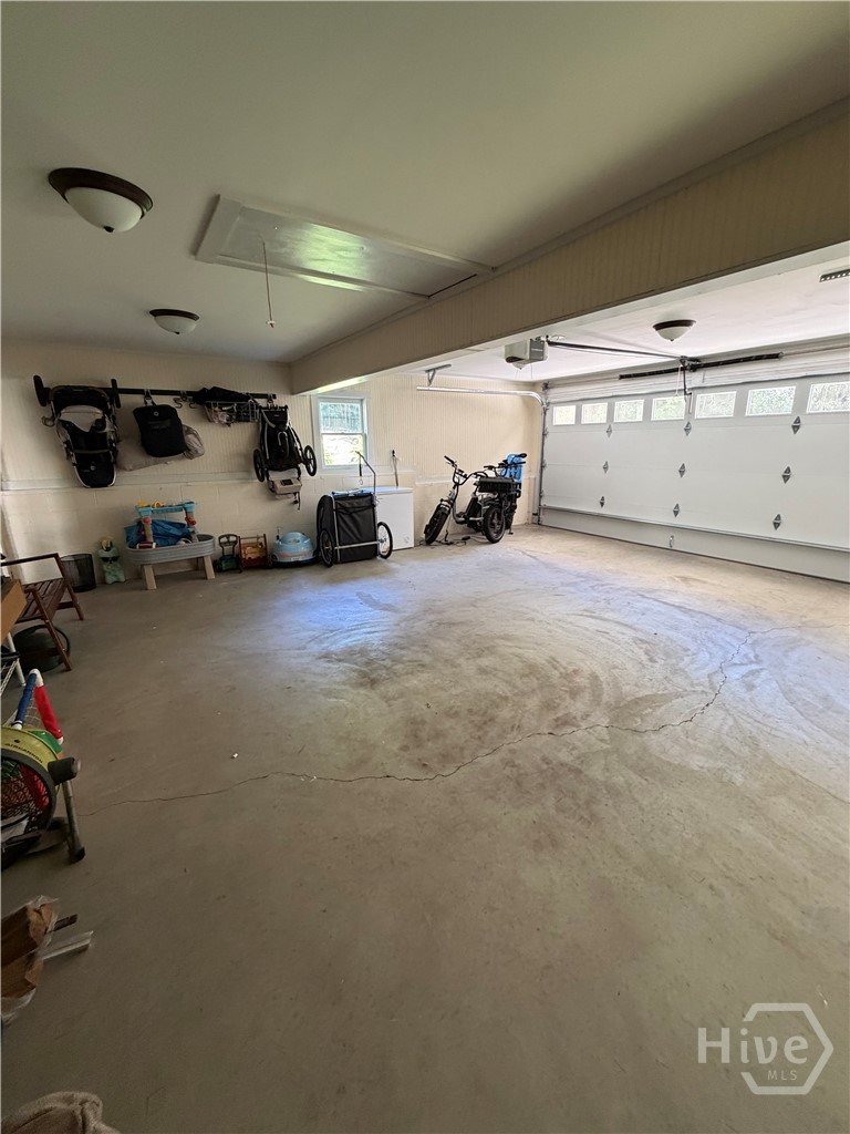 Huge oversized garage