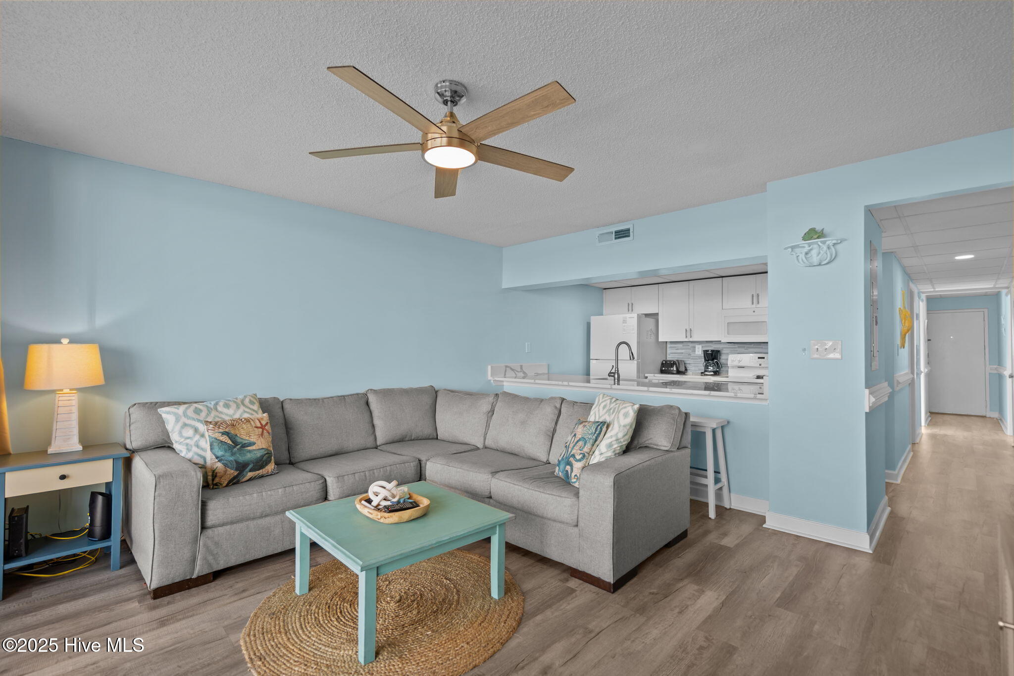 100529086 | Photo 13