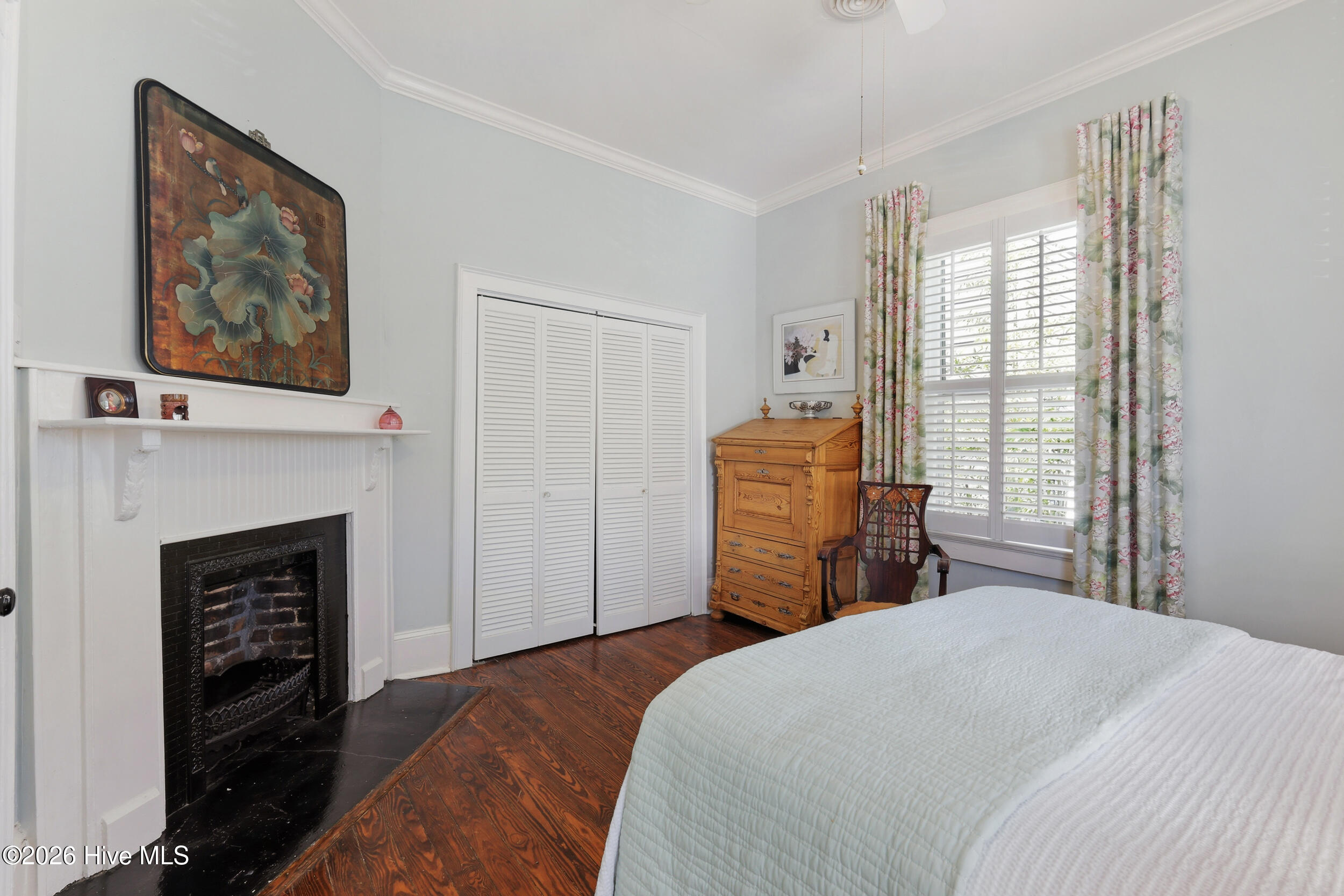 100561300 | Photo 43