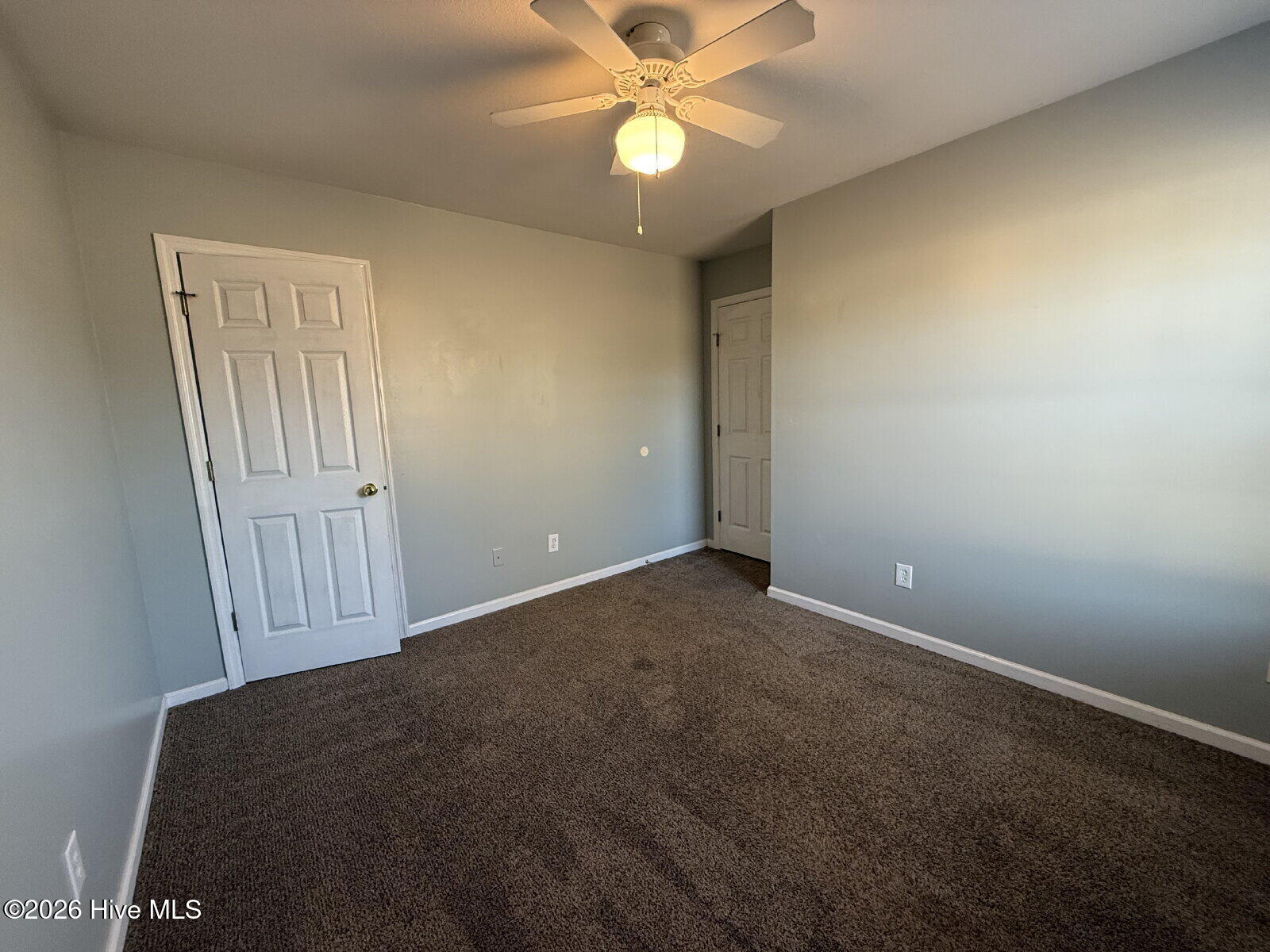 100549738 | Photo 11