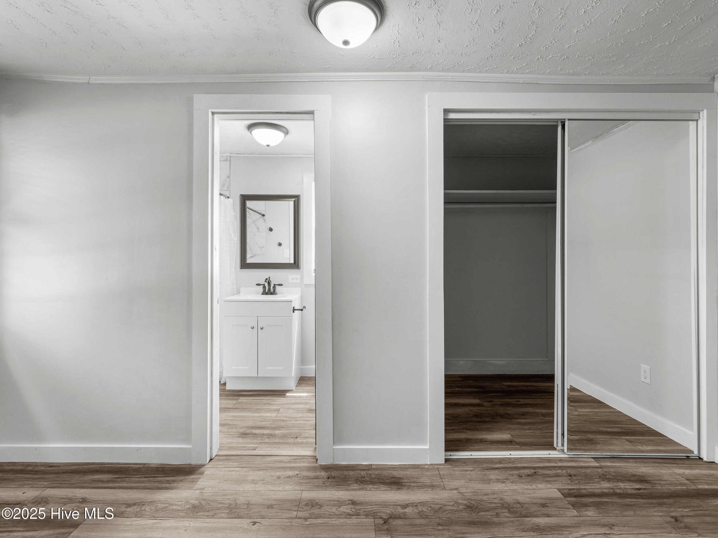 100529453 | Photo 20