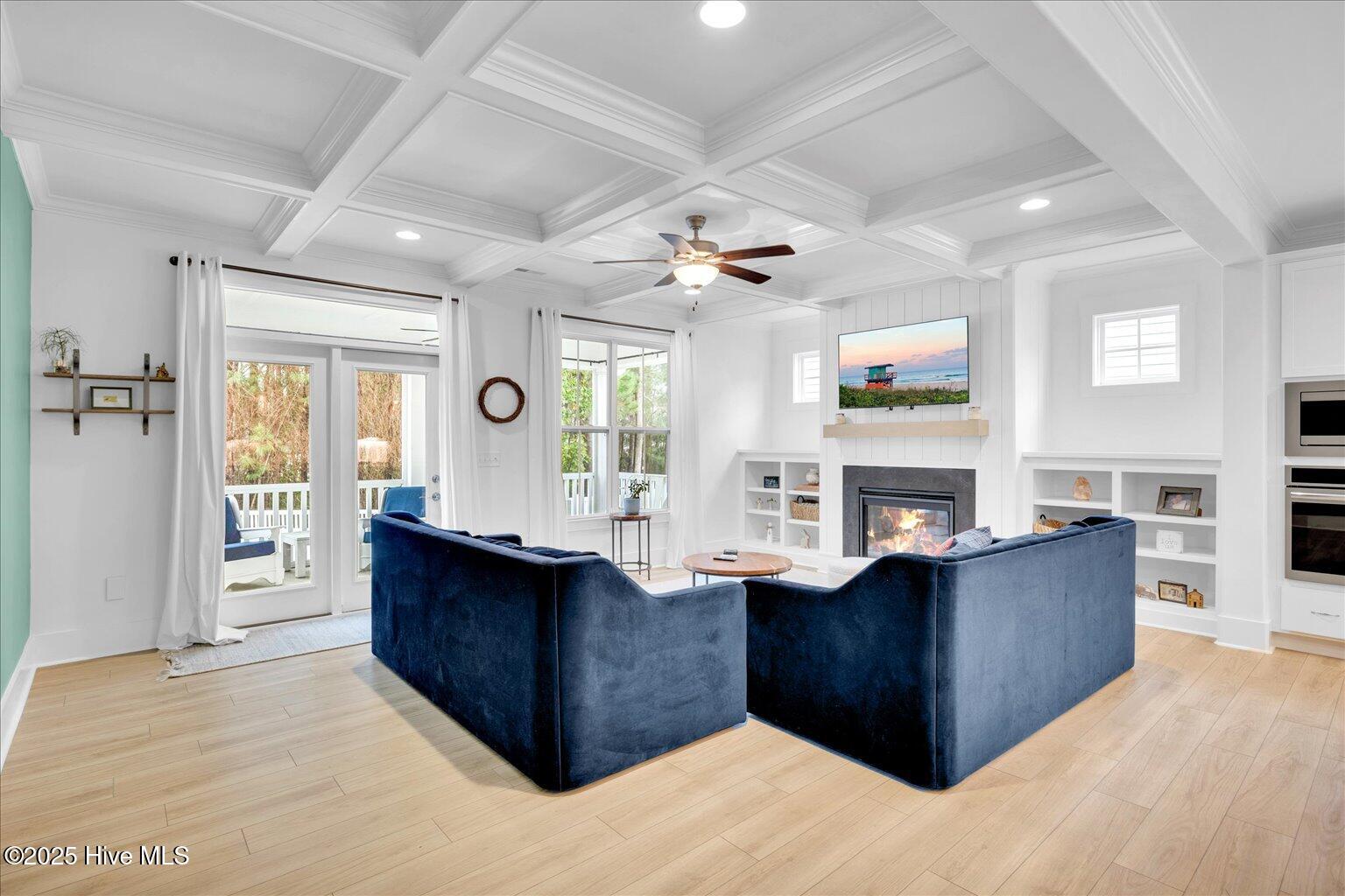 100488919 | Photo 14