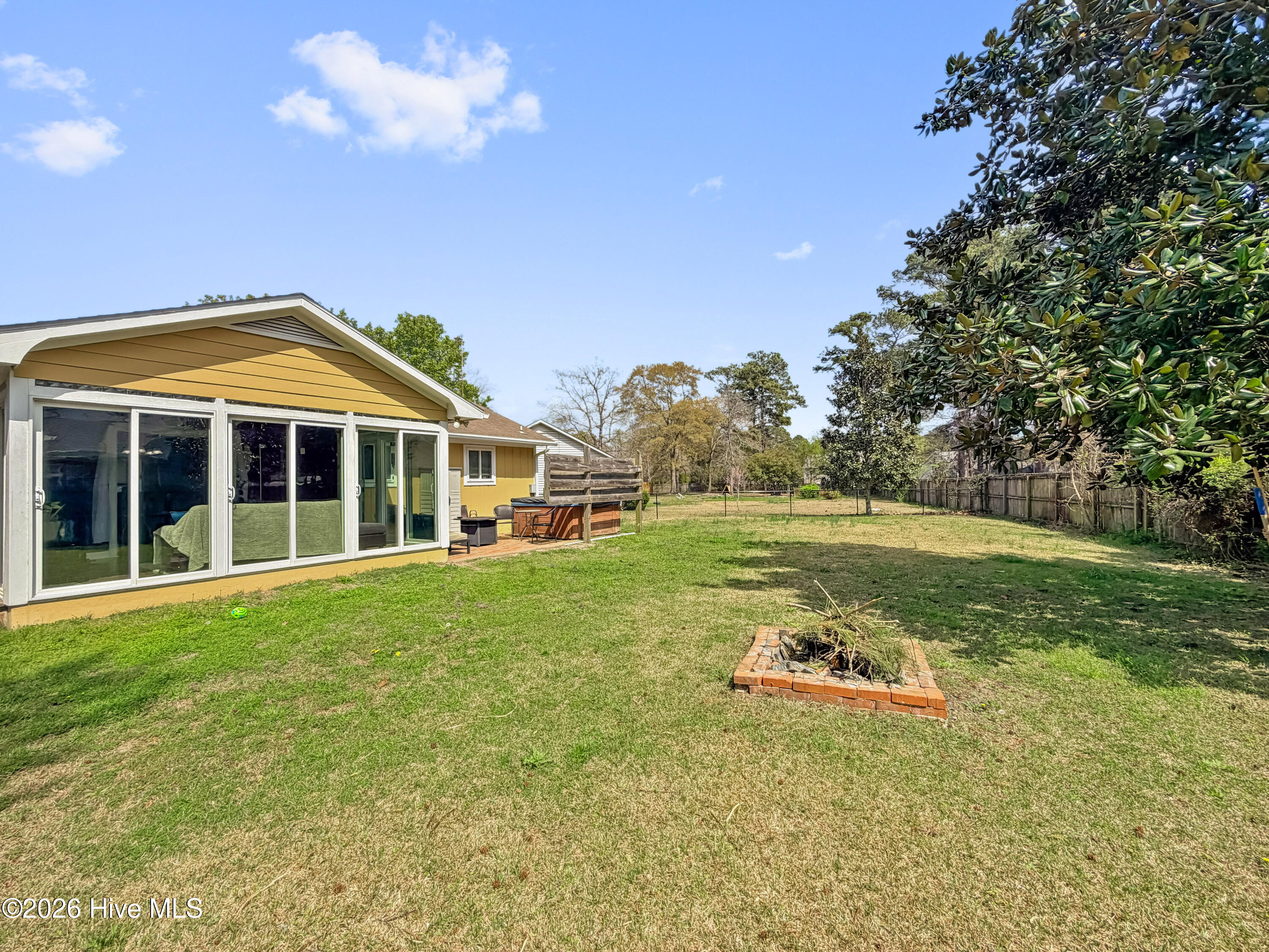 100564725 | Photo 38