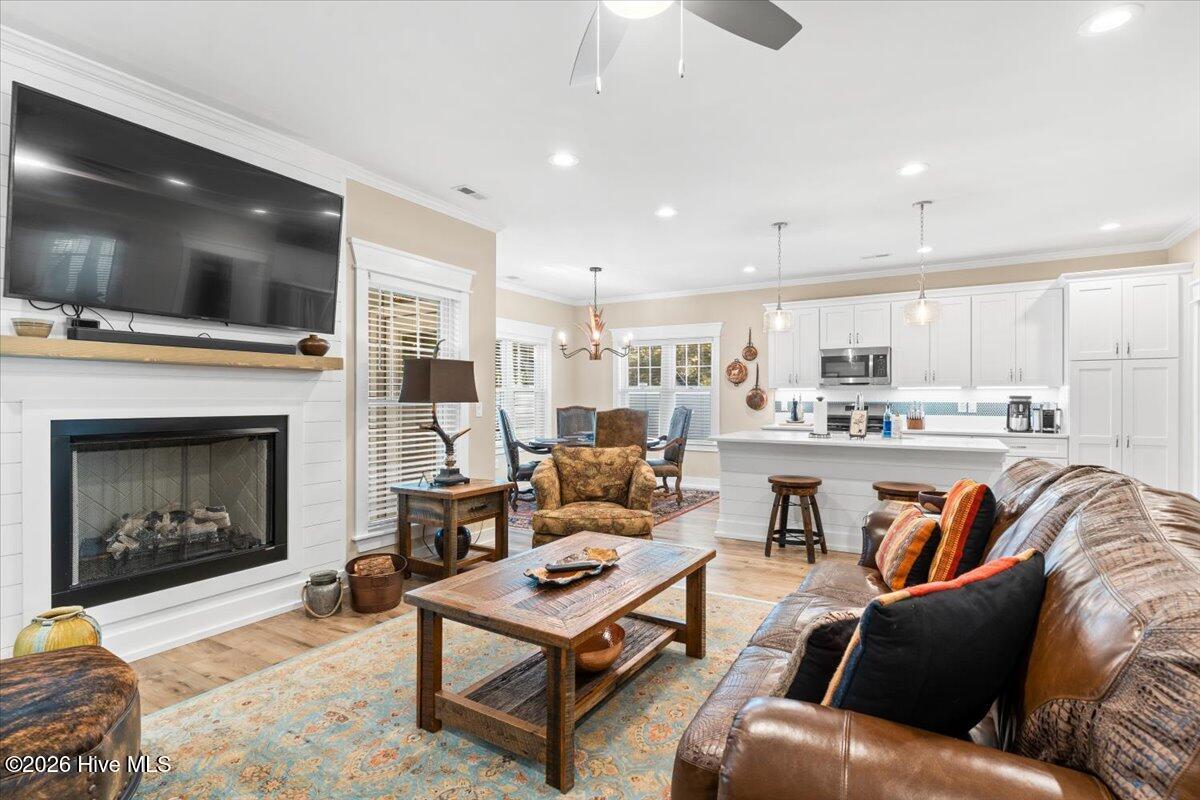 100547880 | Photo 14