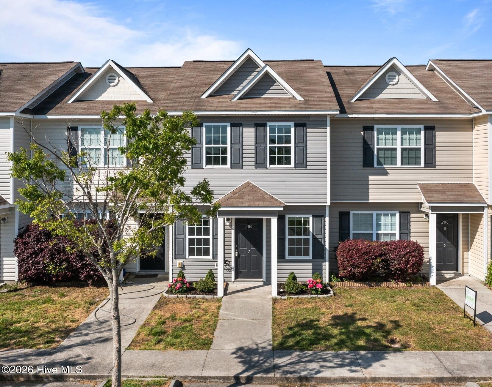 200 Lanieve Court 7,Hubert