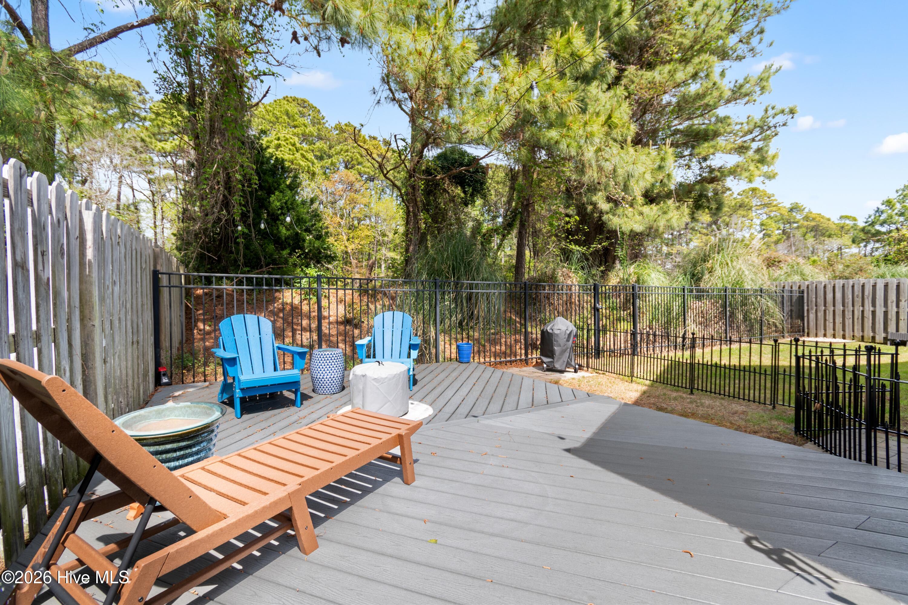 100566075 | Photo 52