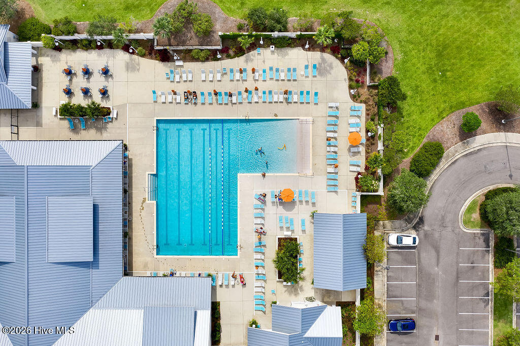 100565235 | Photo 129